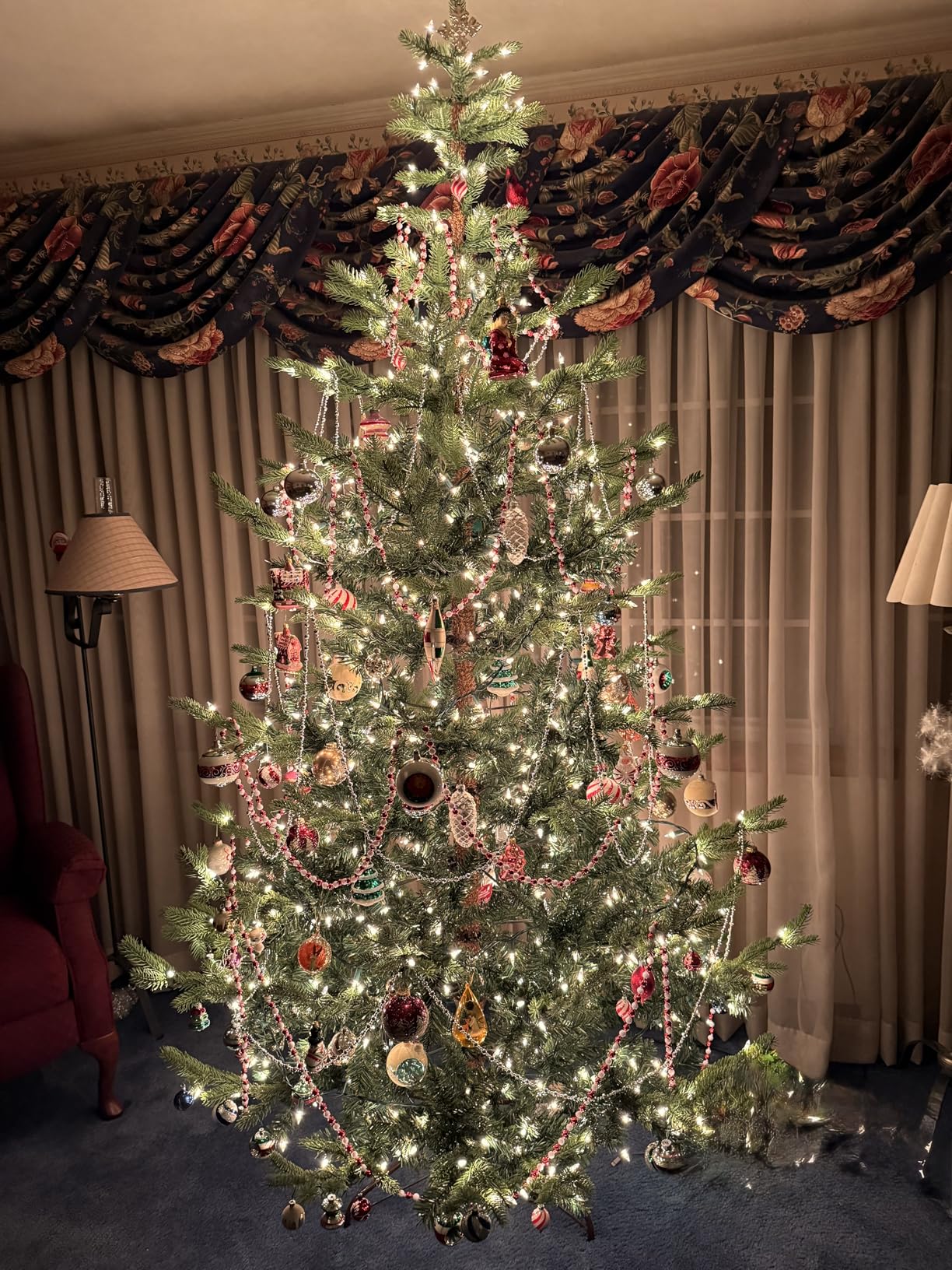 National Tree Company 'Feel Real' Pre-lit Artificial Christmas Tree, Norwegian Spruce - 7.5 ft, Includes Pre-strung White Lights and Stand customer photo 2