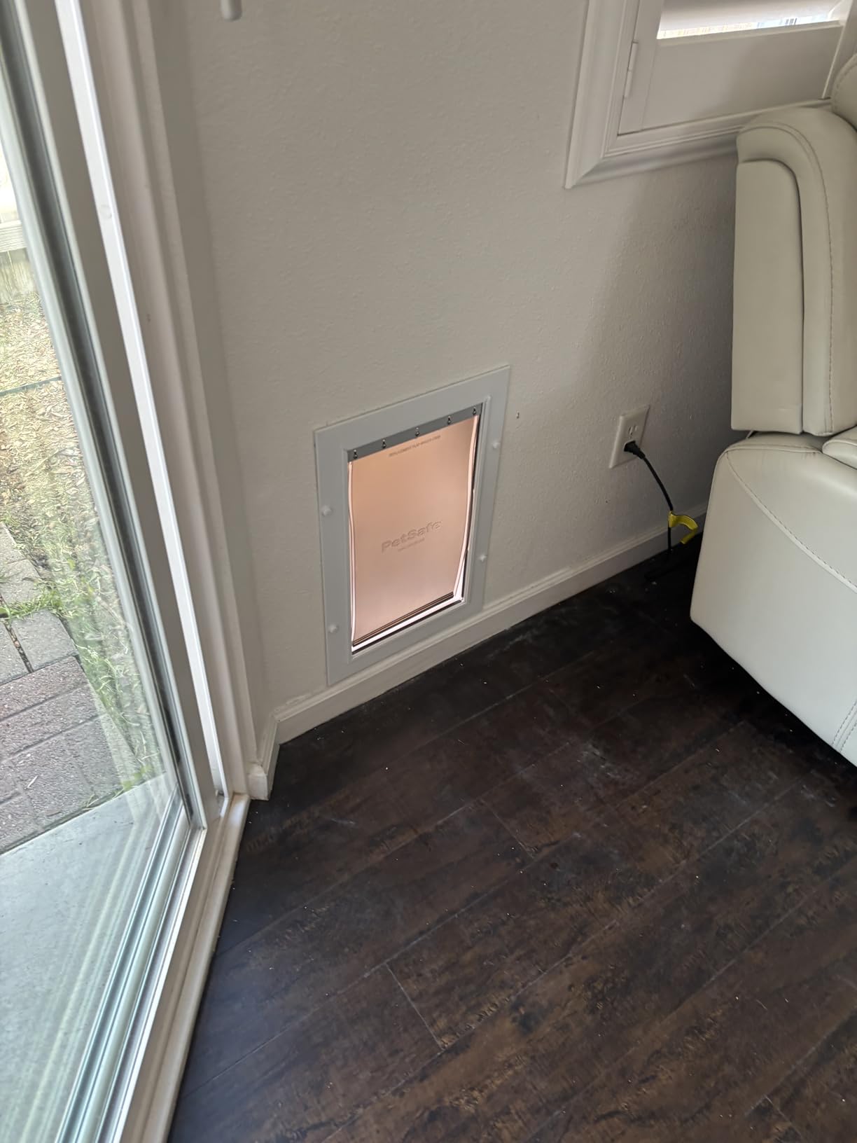 PetSafe Never Rust Wall Entry Pet Door - Telescoping Frame - Insulates Better Than Metal, Energy Efficient customer photo 1