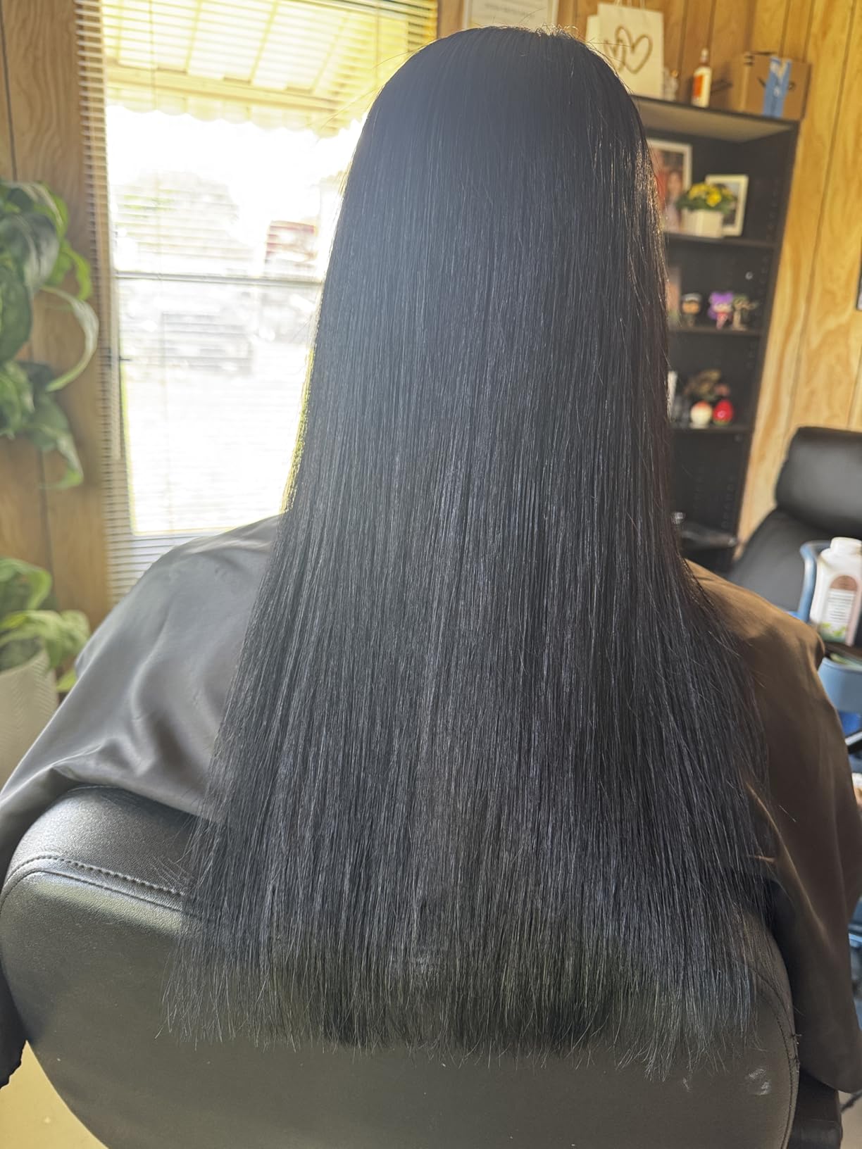 Lizze Extreme Professional Hair Straightener | Original Nano Titanium Technology Straightens Dry, Frizzy Hair Curls | 250 Deg. C. (480'f) - 110 Volts customer photo 2