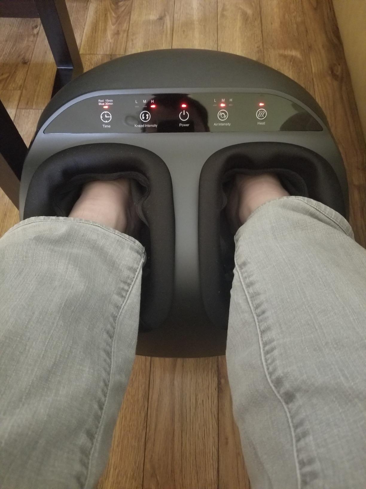 RENPHO Full Foot Massager Machine, 2026 Upgraded Shiatsu Foot Massager with Heat, FSA Eligible HSA Store Eligible, Plantar Fasciitis Massager, Birthday Gifts for Women Mom Men Dad, Fits Up to Size 13 customer photo 2