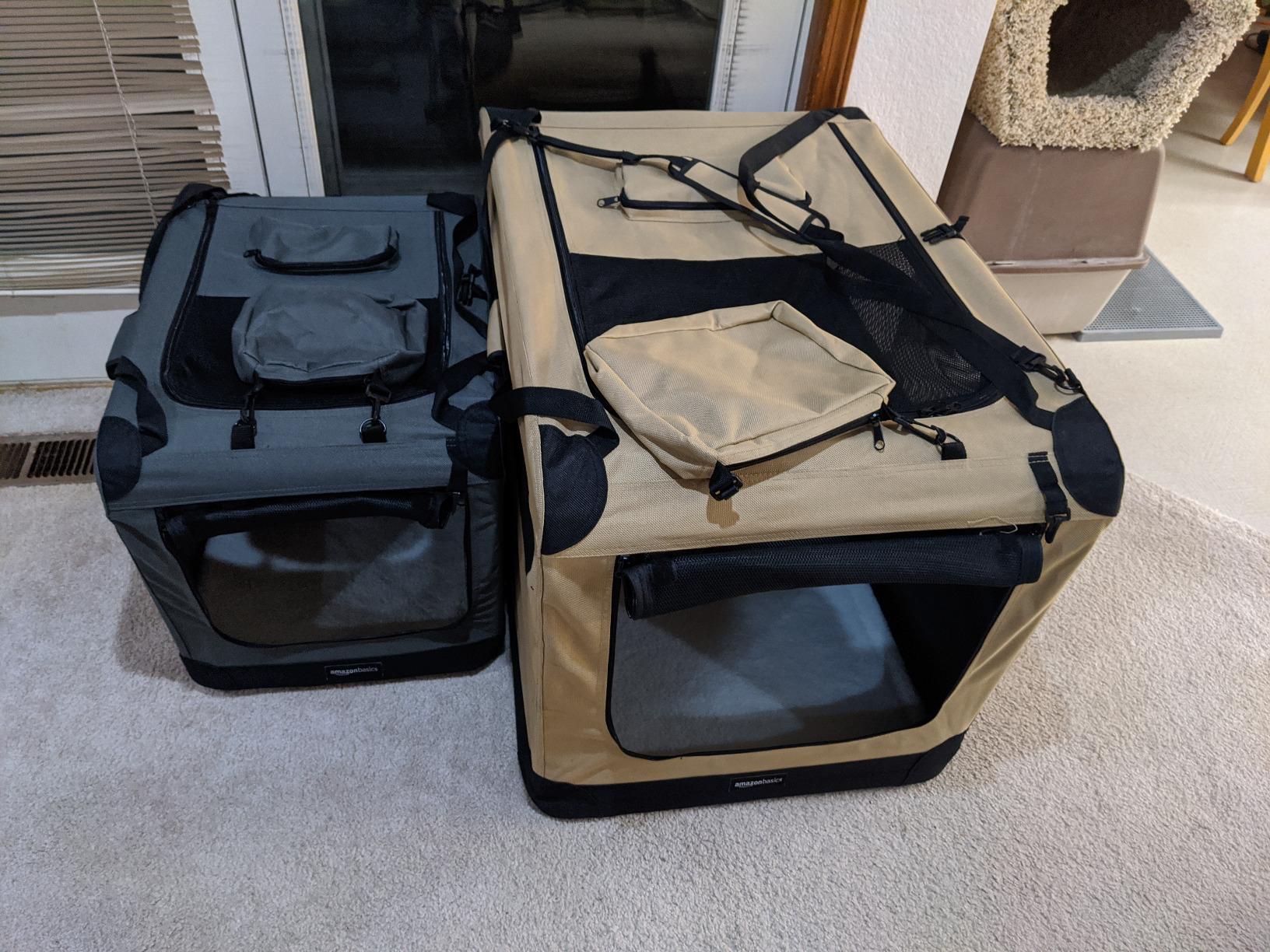 Amazon Basics Folding Portable Soft Pet Dog Crate Carrier Kennel with Fleece Pad, 30 x 21 x 21 inches, Grey customer photo 2