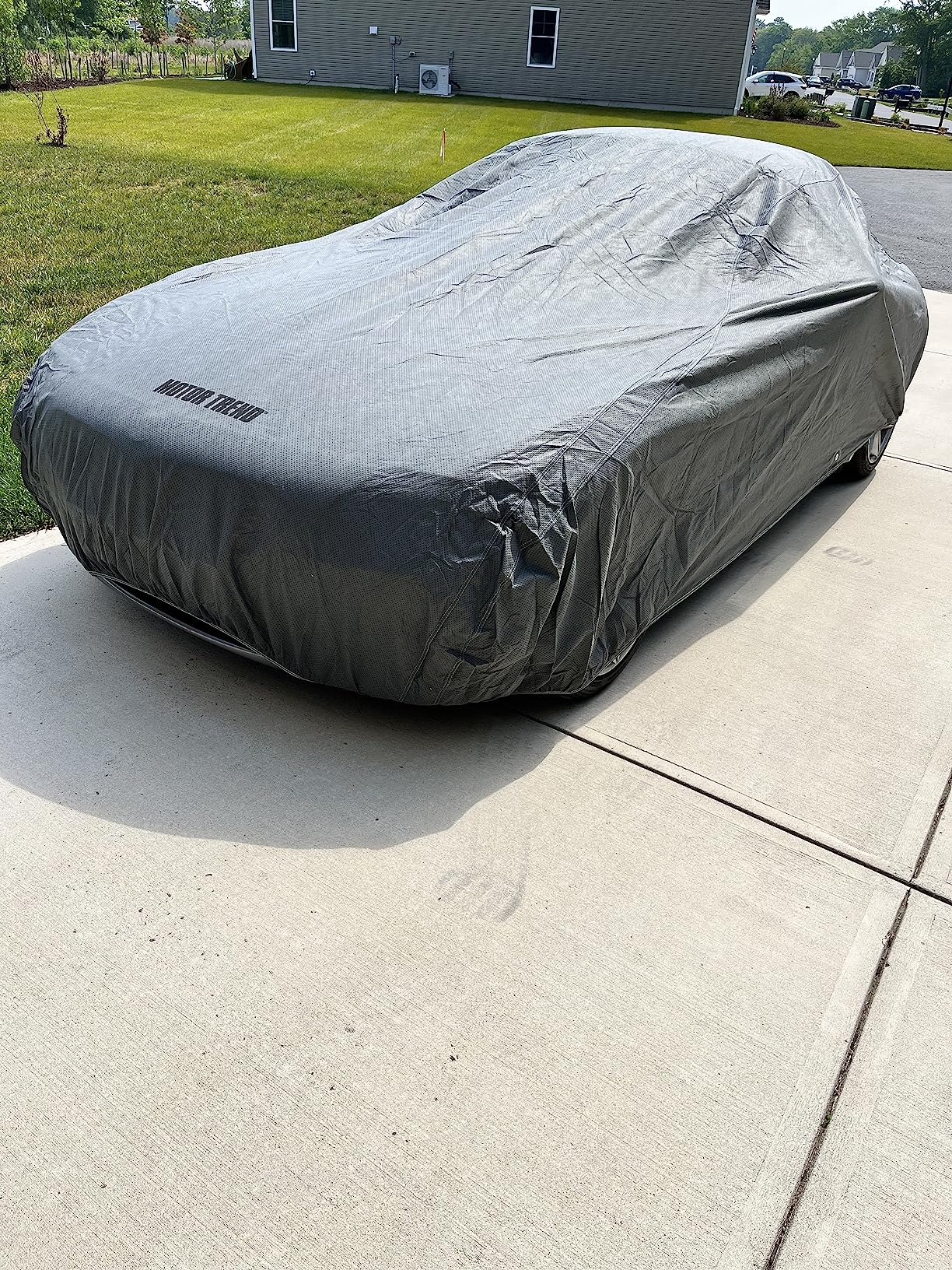 Motor Trend Breathable Lightweight Car Cover, Anti-Moisture Build-Up Water-Resistant Scratch-Resistant Travel-Friendly, Universal Fit for Cars SUVs Trucks Vans All-Weather Outdoor/Indoor, (XL) 210 inch L customer photo 1