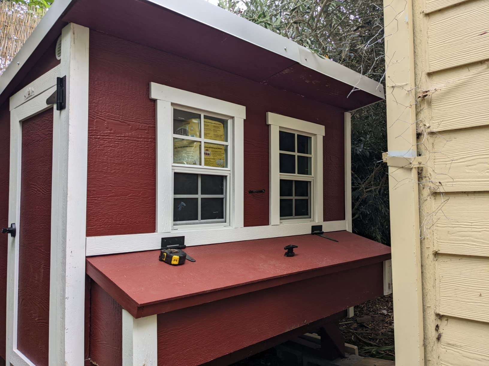 OverEZ Classic Large Chicken Coop for Up to 15 Chickens - Nesting Box - Made in USA customer photo 1