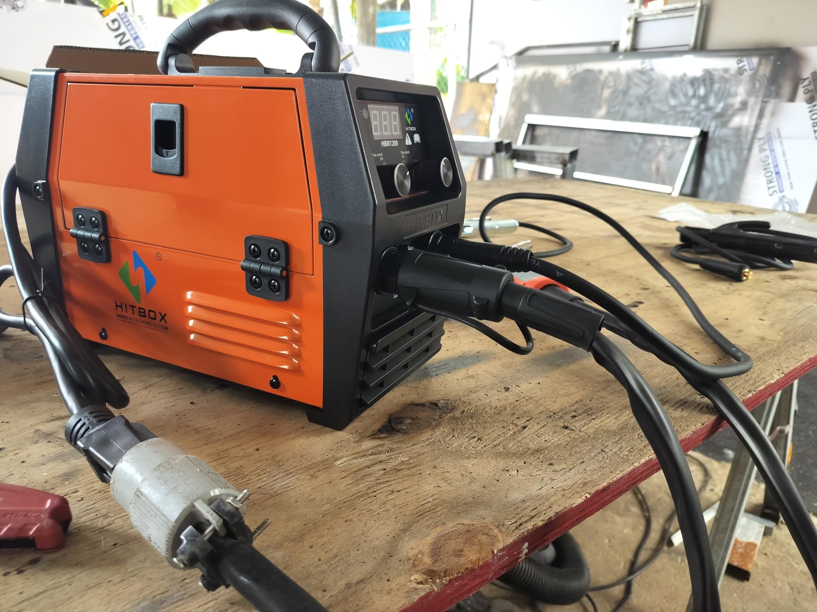 HITBOX 140A MIG Welder Gasless, 110V/220V Dual Voltage Flux Core Welder Flux MIG/Lift TIG/Stick 3 In 1 Synergy MIG Welding Machine With Torch Clamp and 0.8mm Flux Wire customer photo 1