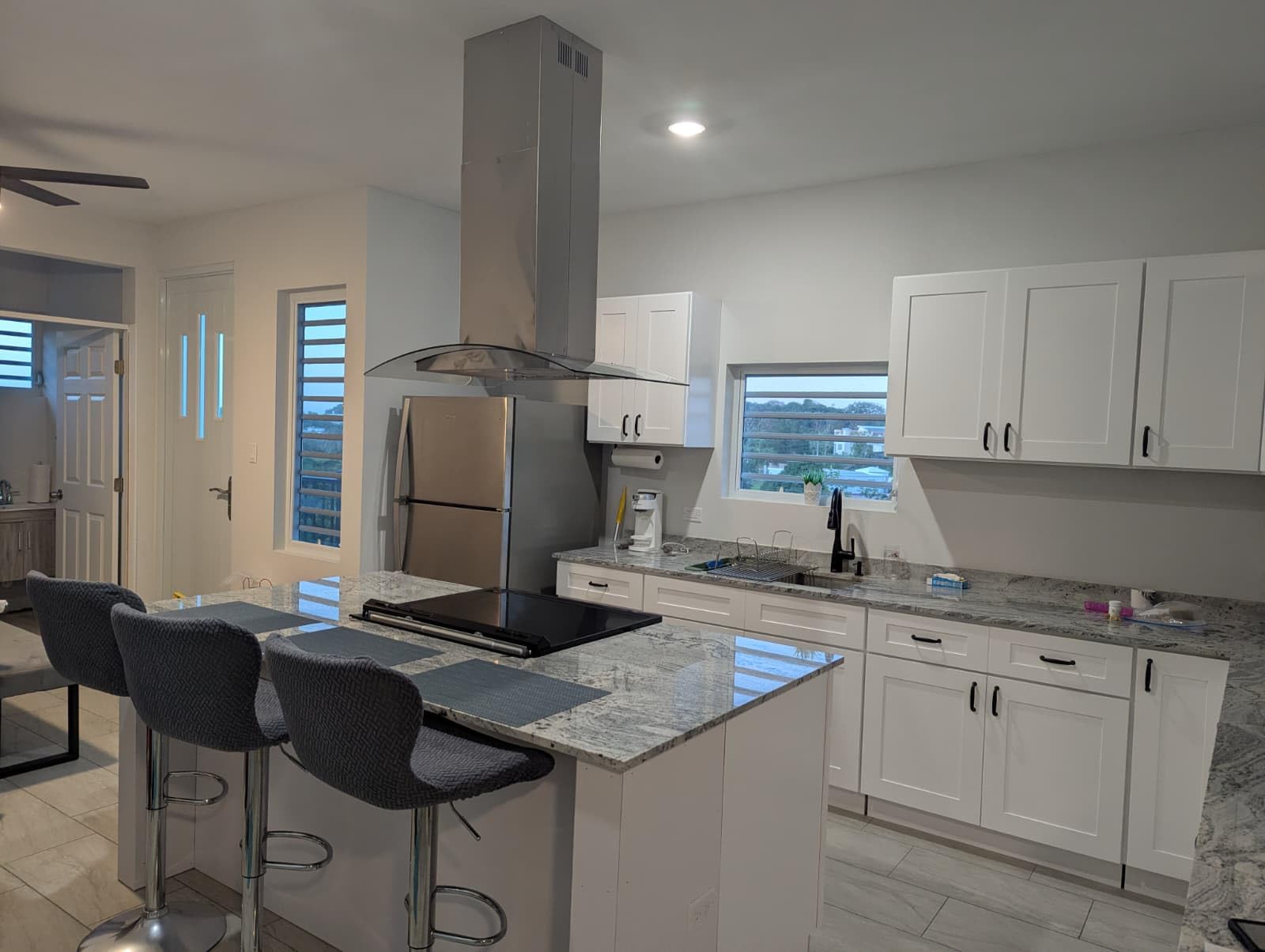 COSMO COS-668ICS900 36 in. Lumin Collection 380 CFM Ducted Island Range Hood, Soft Touch Controls, LED Lights, Stainless Steel customer photo 2