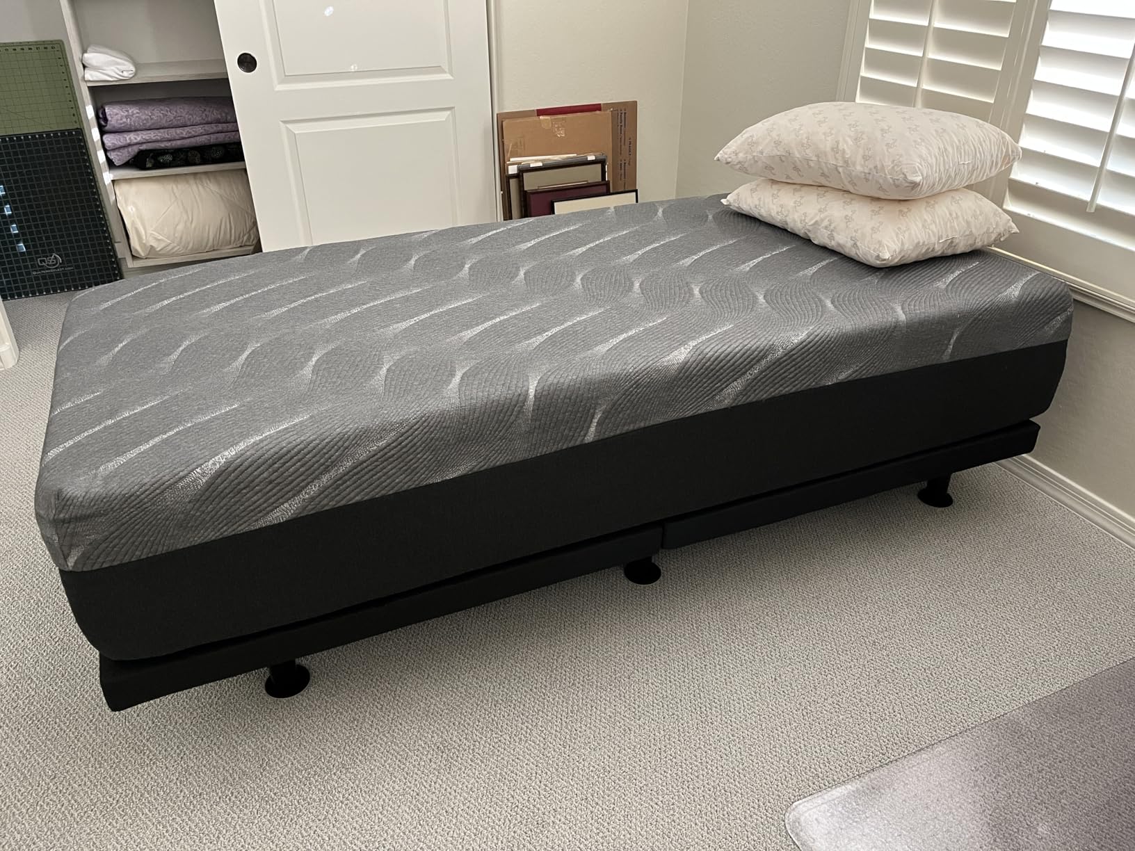 Sven & Son Classic Adjustable Bed Base, Head and Foot Lift, Massage, Under-Bed Lights, USB, Gel Memory, Zero Gravity Smart Frame - Queen + 14 inch Hybrid Spring Matt (Medium Soft) customer photo 2