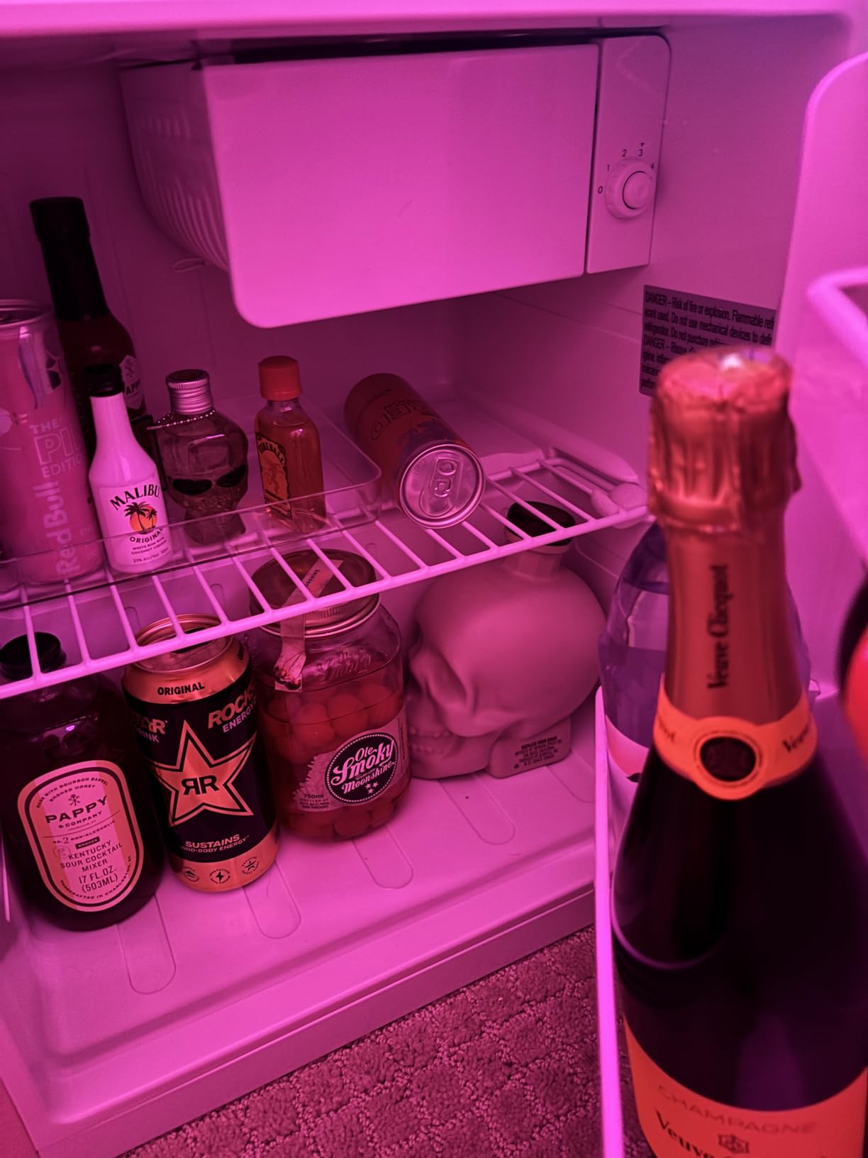 Frigidaire EFR176 1.6 cu. ft. Retro Bar Fridge with Side Bottle Opener (Moonbeam) customer photo 1