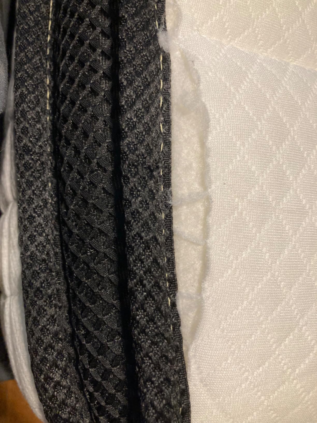 Inofia Queen Mattress, 12 Inch Hybrid Innerspring Double Mattress Cool Bed with Breathable Soft Knitted Fabric Cover, 101 Nights Trial customer photo 2