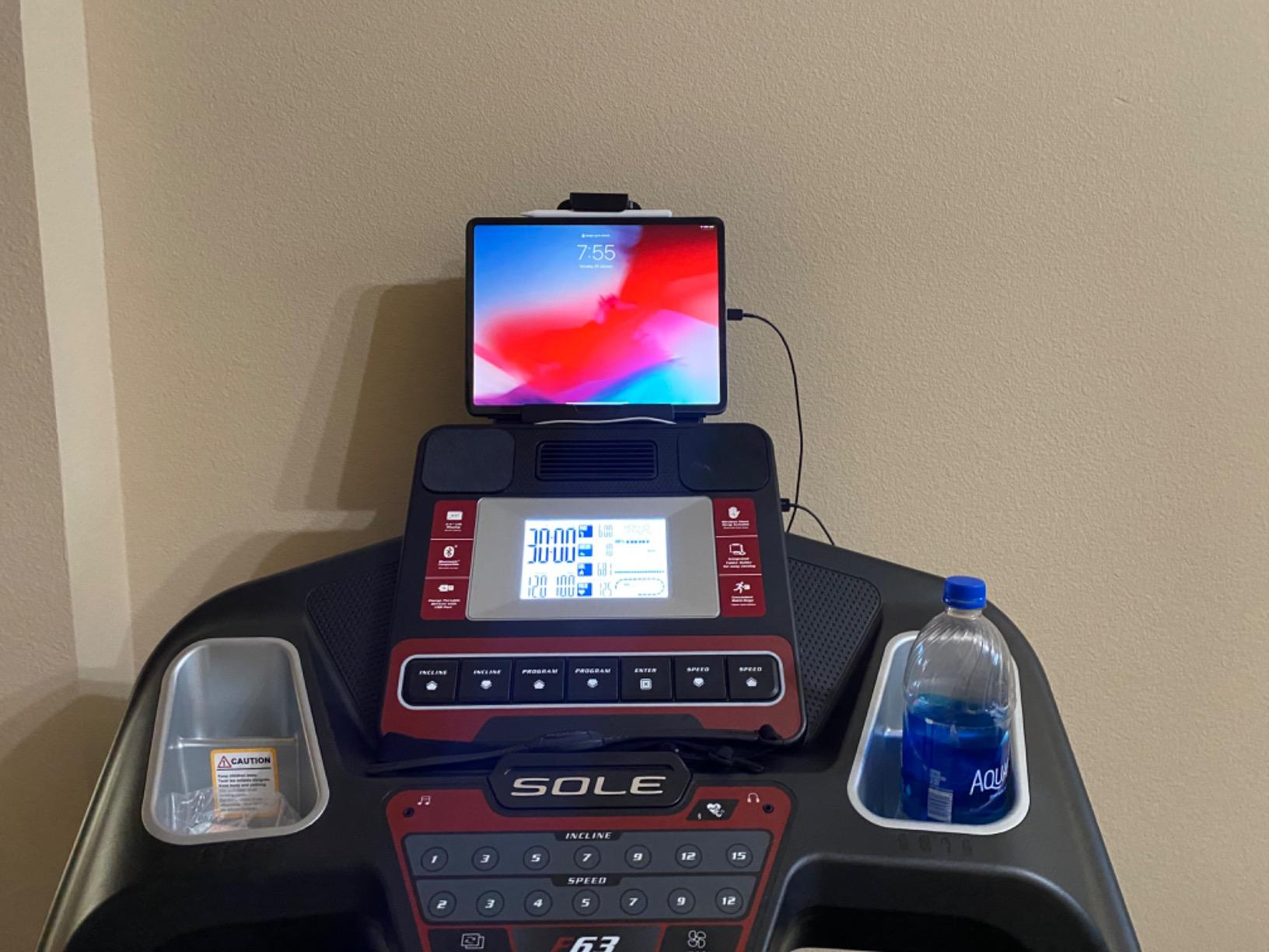 SOLE Fitness F80 Treadmill With Incline, Bluetooth, Foldable Option customer photo 1