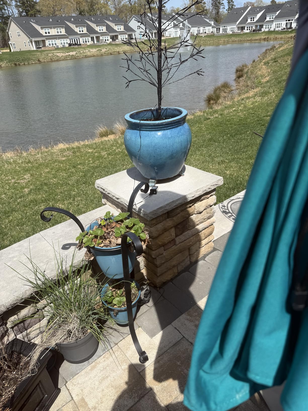 EliteShade USA 10-Year-Non-Fading 9ft 3-Tier Market Patio Umbrella, Commercial Grade Outdoor Table Umbrella with Crank Open, Windproof & UPF 50+ UV Protection, Heavy Duty Ventilation for Garden, Deck, Pool, Backyard, Beach & Bistro, Navy Blue customer photo 2