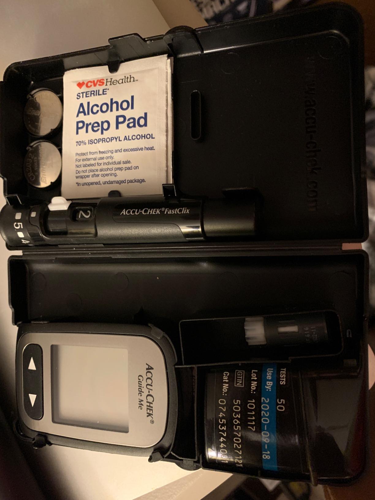 Accu-Chek Guide Me Glucose Monitor Kit for Diabetic Blood Sugar Testing: Guide Me Meter, Softclix Lancing Device, and 10 Softclix Lancets customer photo 2
