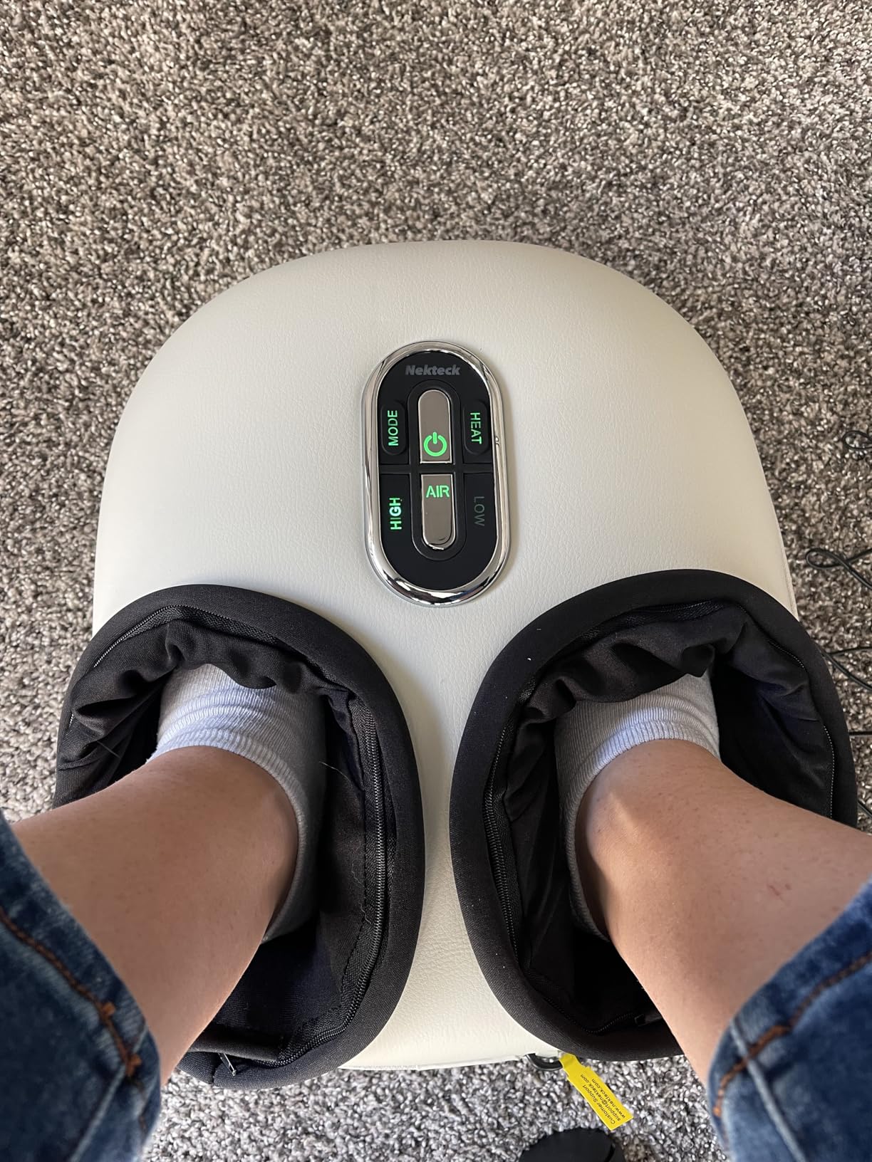 Nekteck Shiatsu Foot Massager with Heat [2026 Upgraded], 3 Modes Deep Kneading Therapy Air Compression, Feet Massage for Plantar Fasciitis customer photo 2
