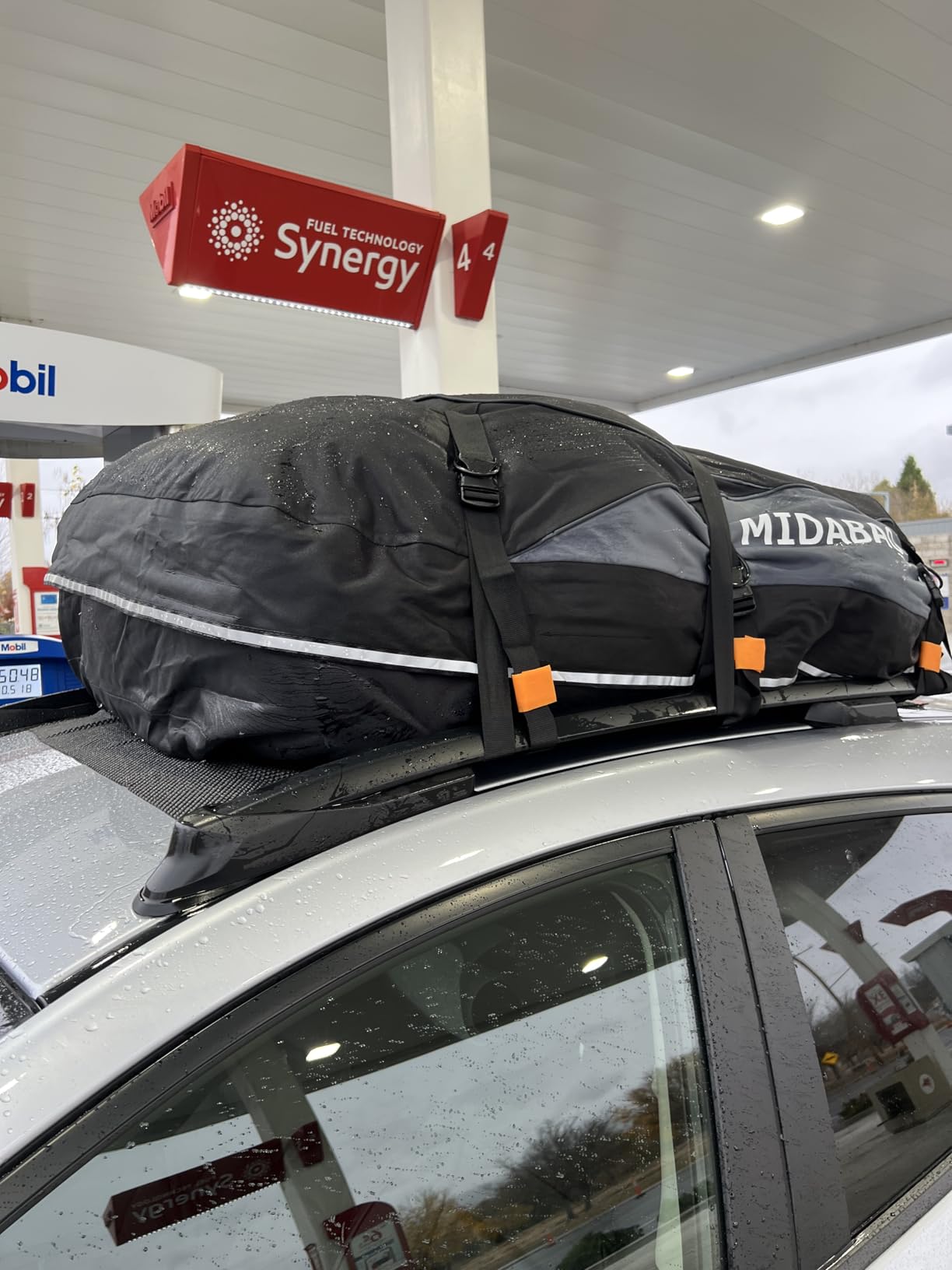 MIDABAO 20 Cubic Waterproof Duty Car Roof Top Carrier - Car Cargo Roof Top Bag, Waterproof & Coated Zippers includes Anti Slip Mat with or without Racks (20 Cubic Feet) customer photo 2