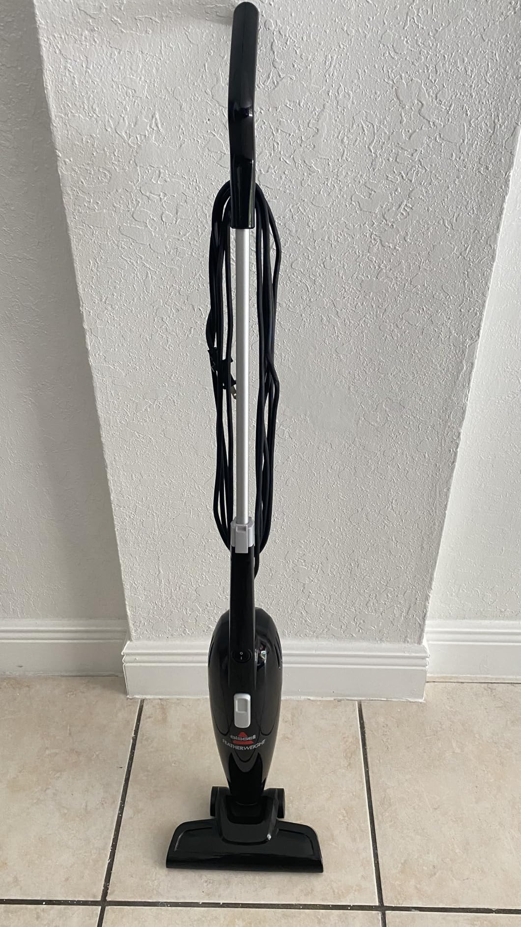 Bissell 2033M Featherweight Stick Lightweight Bagless Vacuum and Electric Broom with Crevice Tool for Hard Floors and Carpets, Black customer photo 1