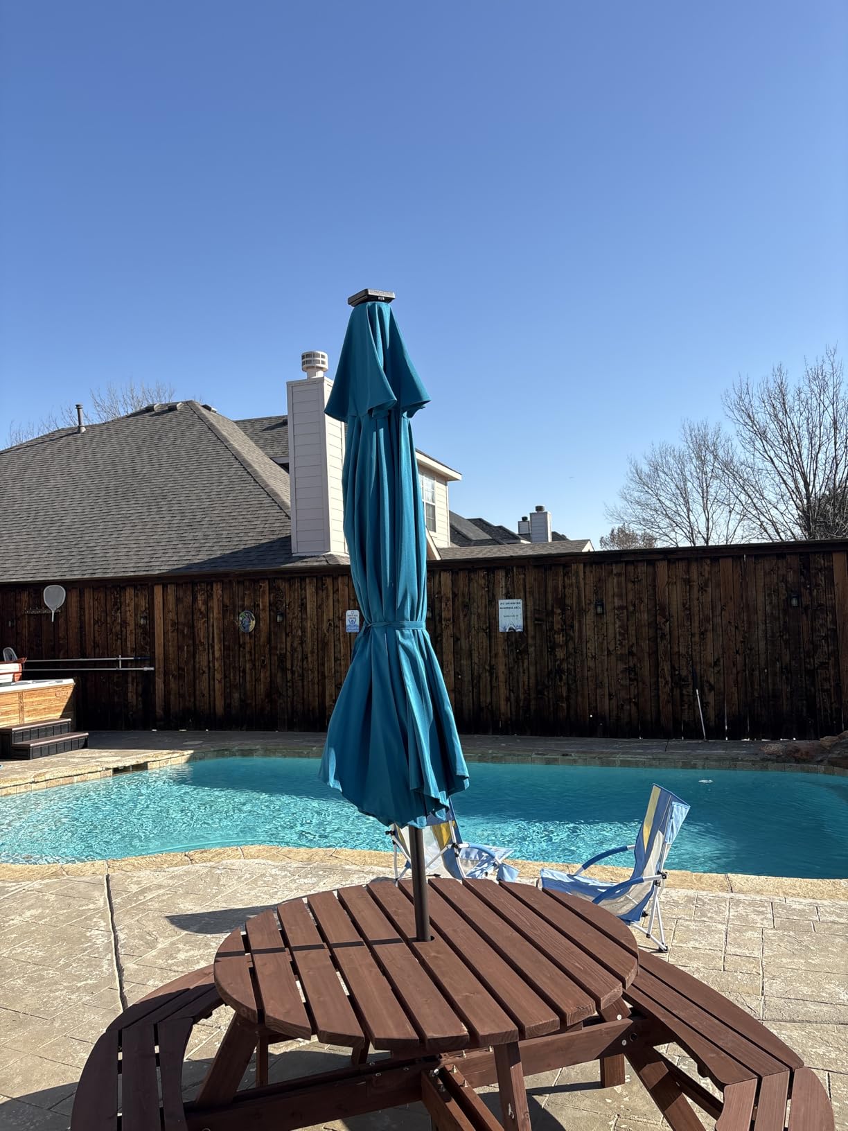 Blisssun 9 ft Solar Umbrella 32 LED Lighted Patio Umbrella Table Market Umbrella with Tilt and Crank Outdoor Umbrella for Garden, Deck, Backyard, Pool and Beach (Cerulean) customer photo 2