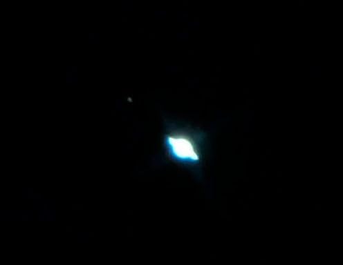 Celestron StarSense Explorer DX 130AZ App-Enabled Telescope - 130mm Newtonian Reflector with Smartphone Dock customer photo 2