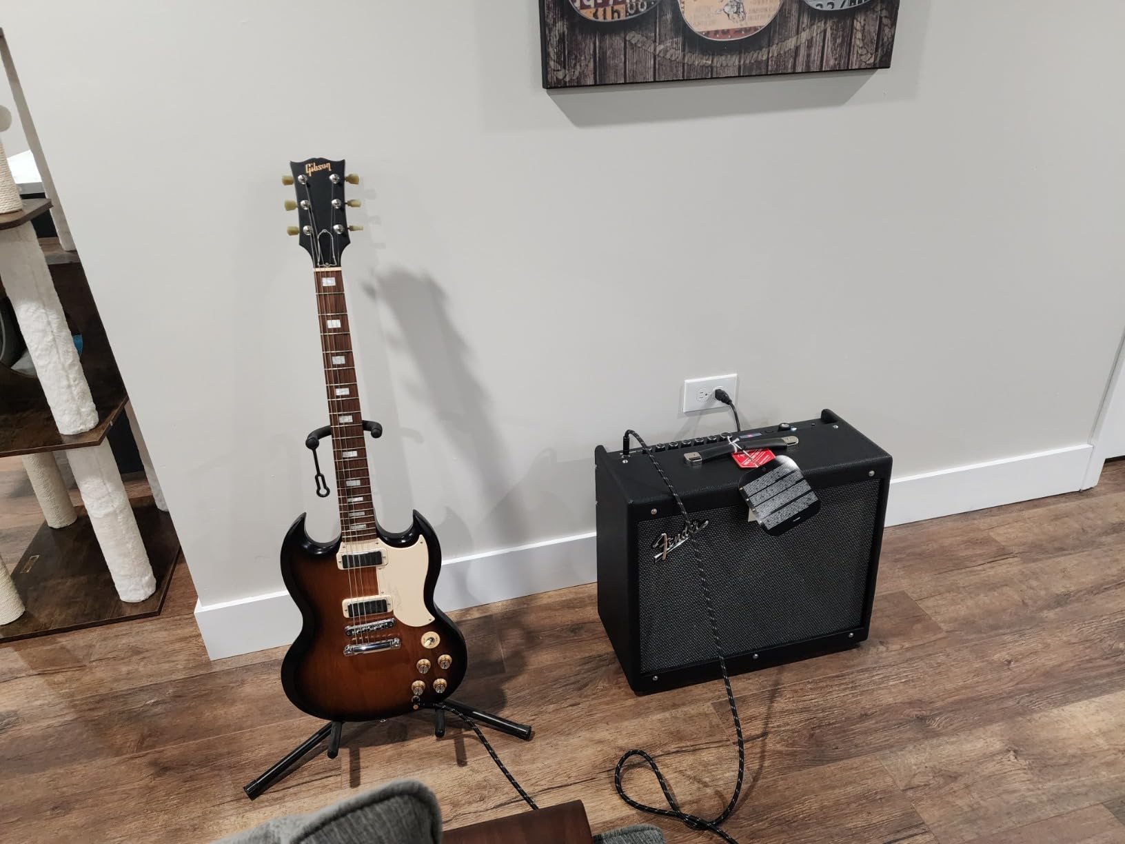 Fender Mustang GTX100 Guitar Amp and 7 Button Footswitch, 100 Watts, with 2-Year Warranty Integrated Looper, Bluetooth Audio Streaming for Play Along, 24.5Dx21.05Wx13.05H Inches, Black customer photo 2