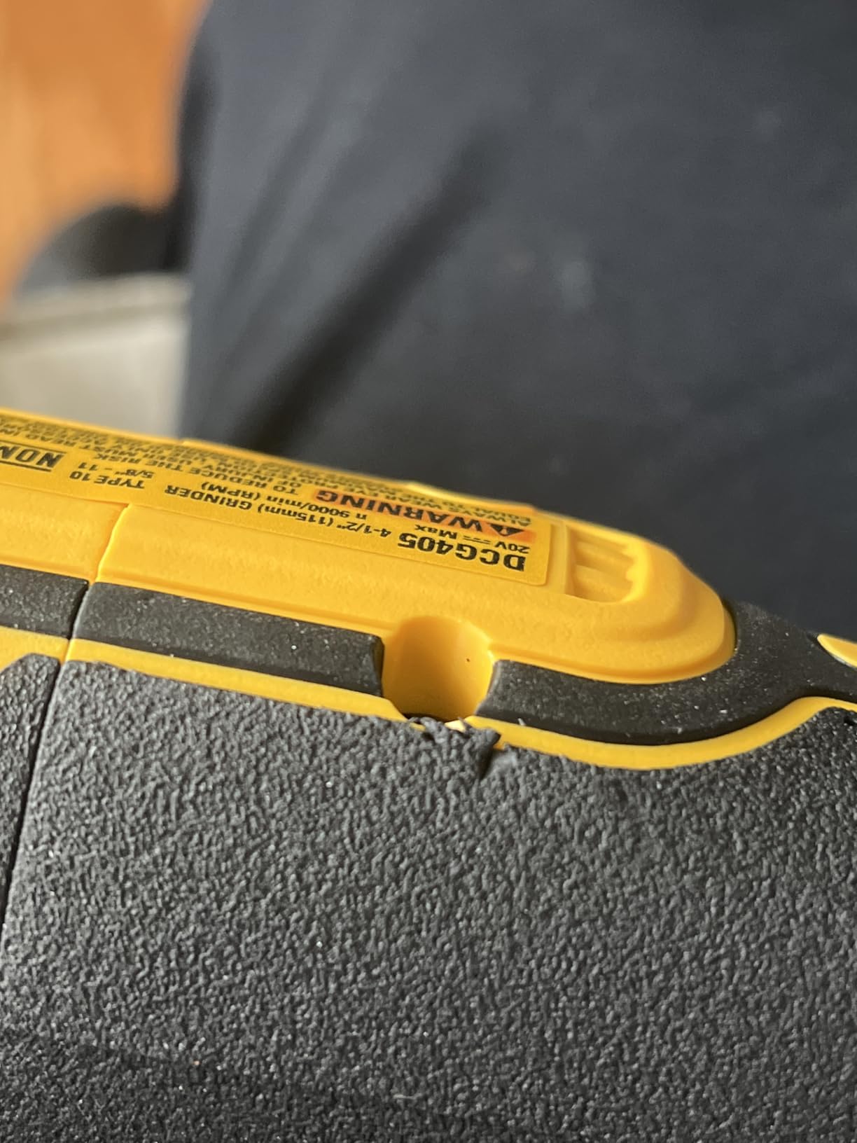 DEWALT 20V MAX* XR Angle Grinder with Kickback Brake, Slide Switch, 4-1/2-Inch, Tool Only (DCG405B) customer photo 1