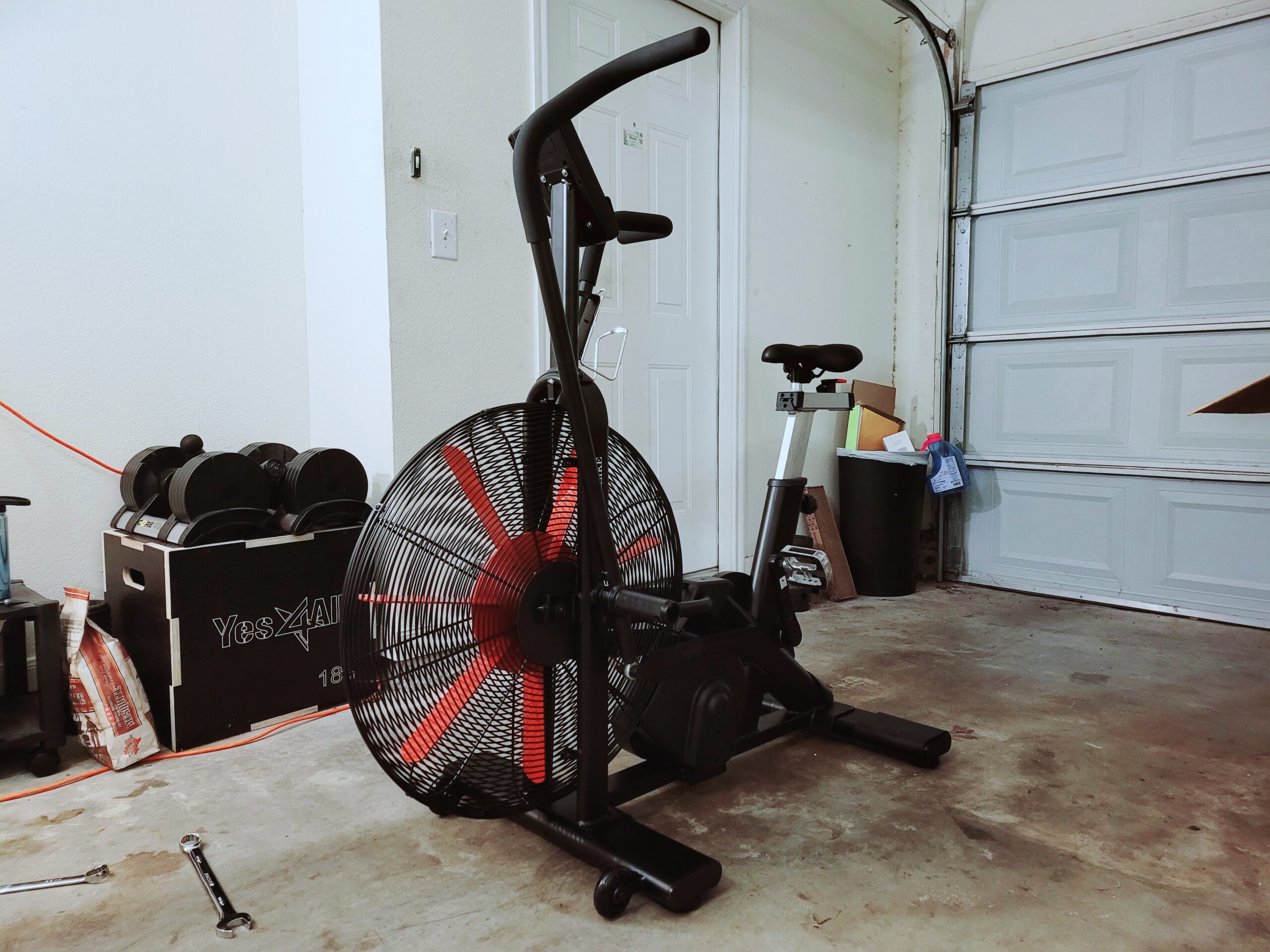 leikefitness Fan Exercise Bike Upright AirBike Indoor Cycling Stationary Bicycle with Unlimited Air Resistance System, Heart Rate Compatibility and Tablet Holder for Home Cardio Workout customer photo 1