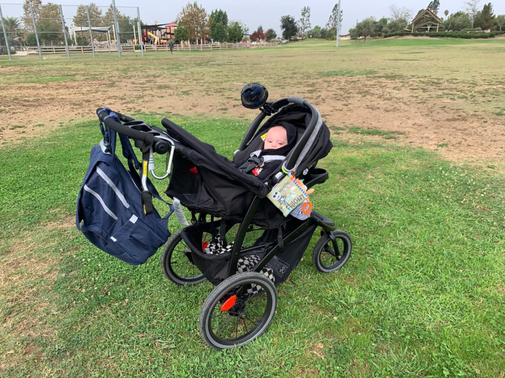 Graco FastAction Jogger LX Stroller - Drive, Convenient One-Hand Fold, ICS Compatible customer photo 2