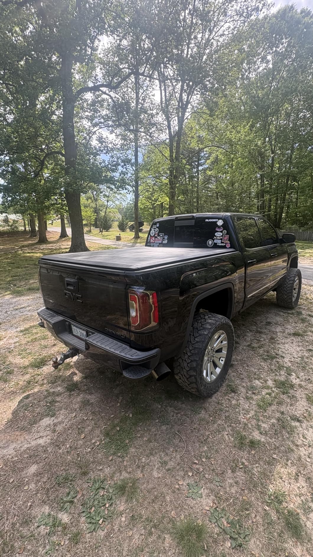 Amazon Basics Soft Roll-Up Truck Bed Tonneau Cover, 5.8 feet, Water-Resistant, Easy Install for 2014-2019 Chevy Silverado, GMC Sierra 1500, Fleetside customer photo 1
