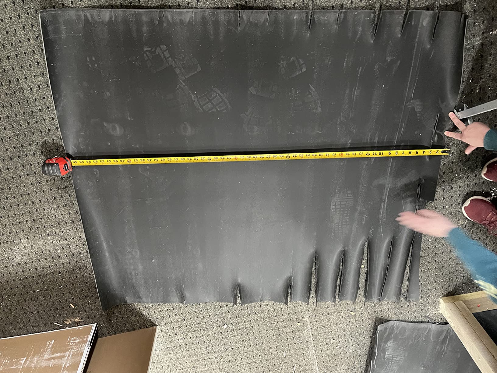 flybold Soundproofing Material Mass Loaded Vinyl 1.1 Lb Wall Soundproof Floor Outdoor Sound Barrier MLV with Acoustic Noise Barrier for Sound Proof Door Ceiling Cars (1.1 Lb 100 Sq. Ft) customer photo 2
