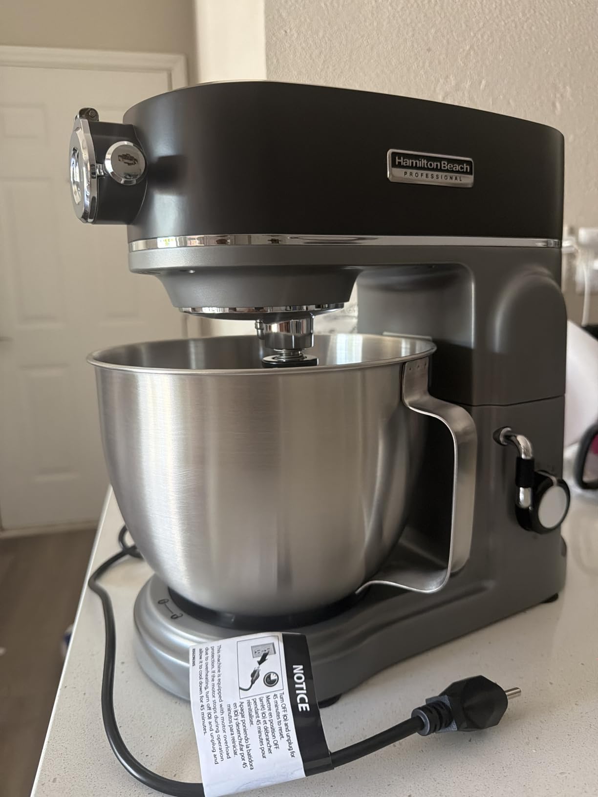 Hamilton Beach Professional All-Metal Stand Mixer with Specialty Attachment Hub, 5 Quart Bowl, 12 Speeds, Includes Flat Beater, Dough Hook, Whisk (63240) customer photo 1