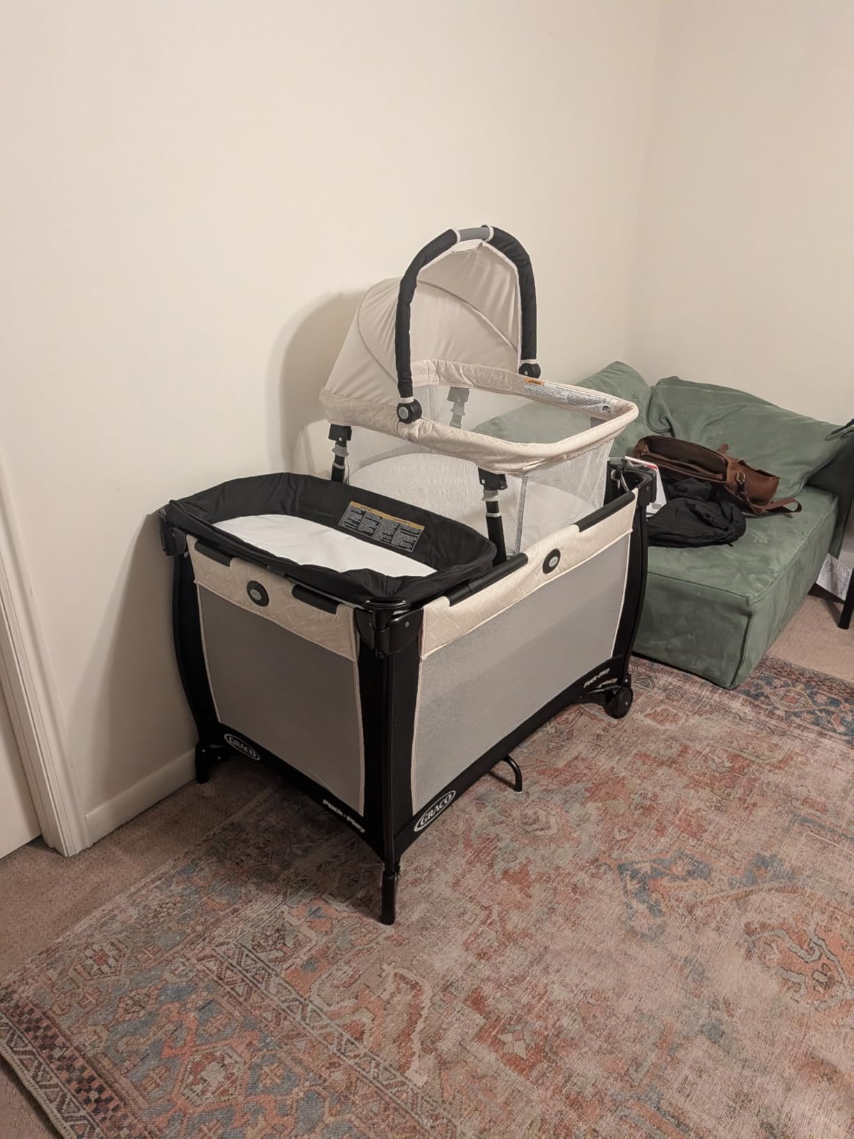Graco Pack 'n Play Day2Dream Travel Bassinet Playard customer photo 2