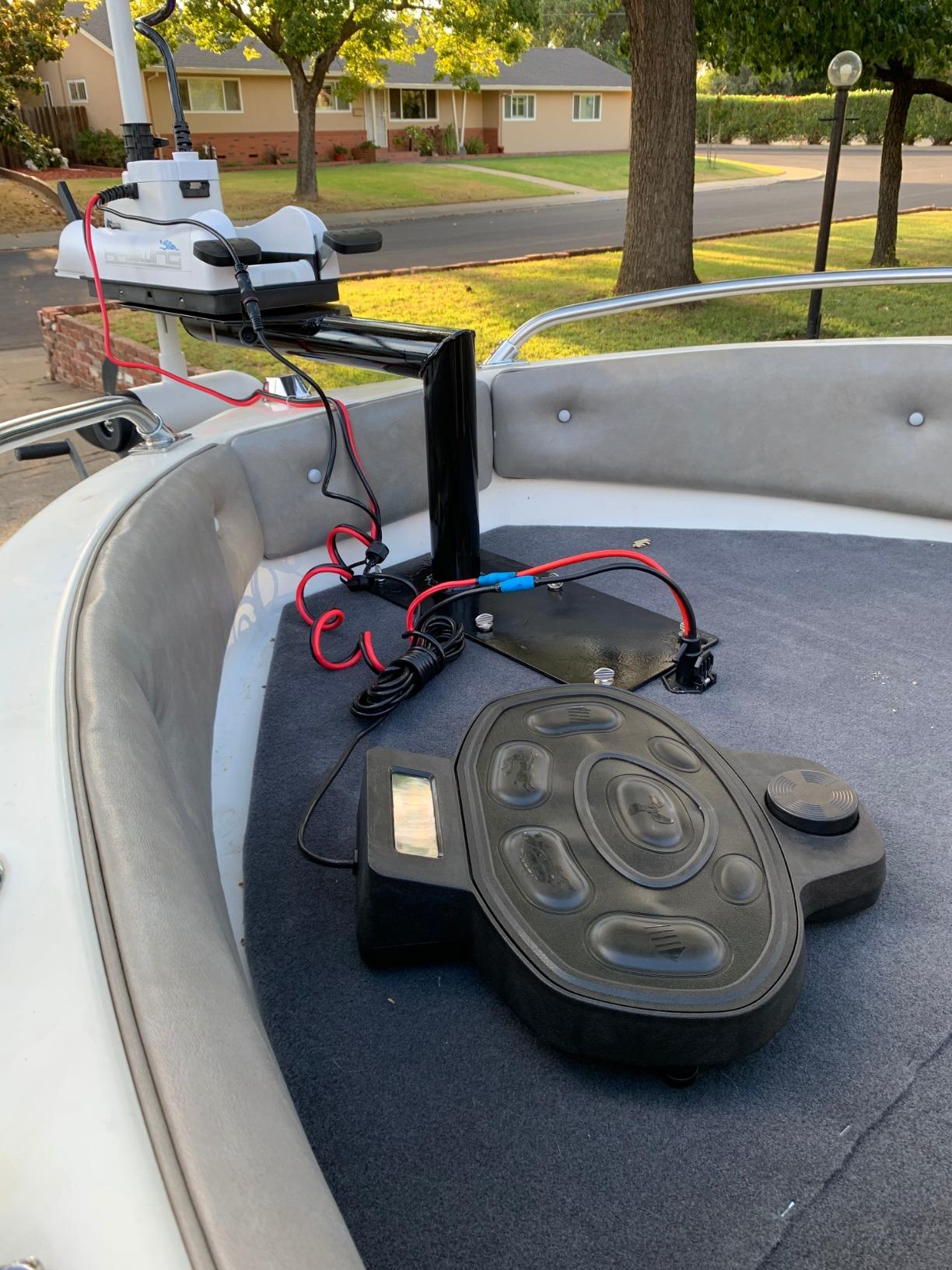 AQUOS Haswing CaymanB Electric Bow Mount 12V Saltwater & Freshwater Trolling Motor - 55lbs Thrust, 48in Shaft, with Wireless Remote & Wireless Foot Control, Quick Release Bracket customer photo 2
