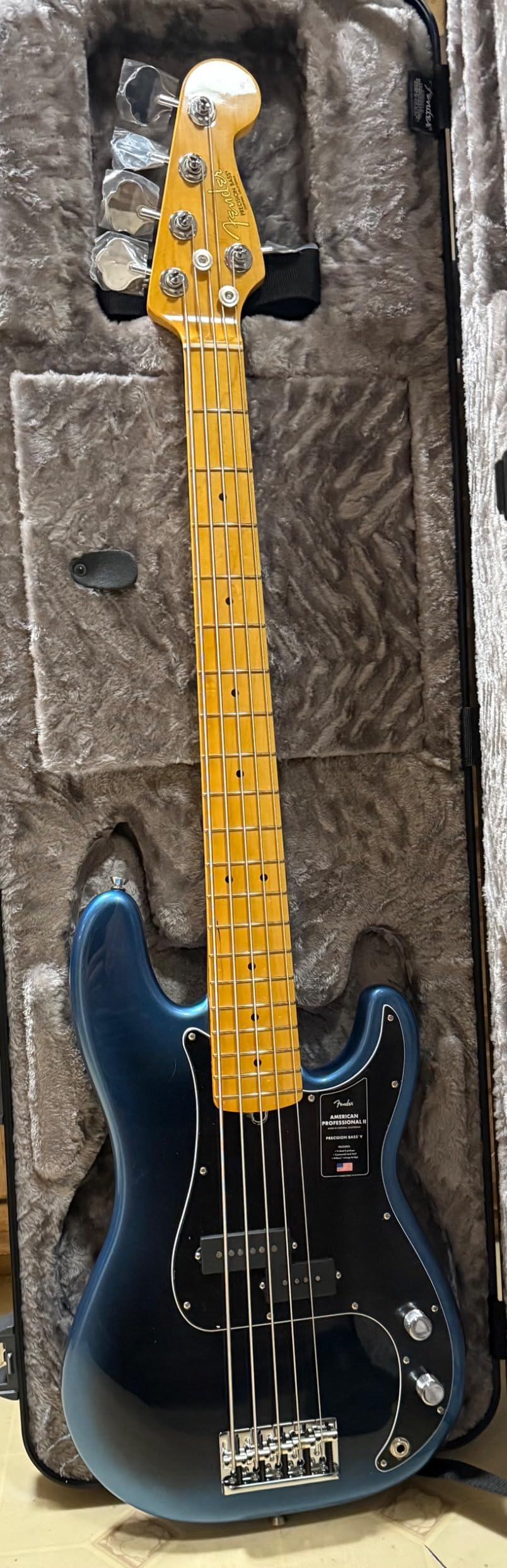 Fender American Professional II 5-String Precision Bass, Dark Night, Maple Fingerboard customer photo 1