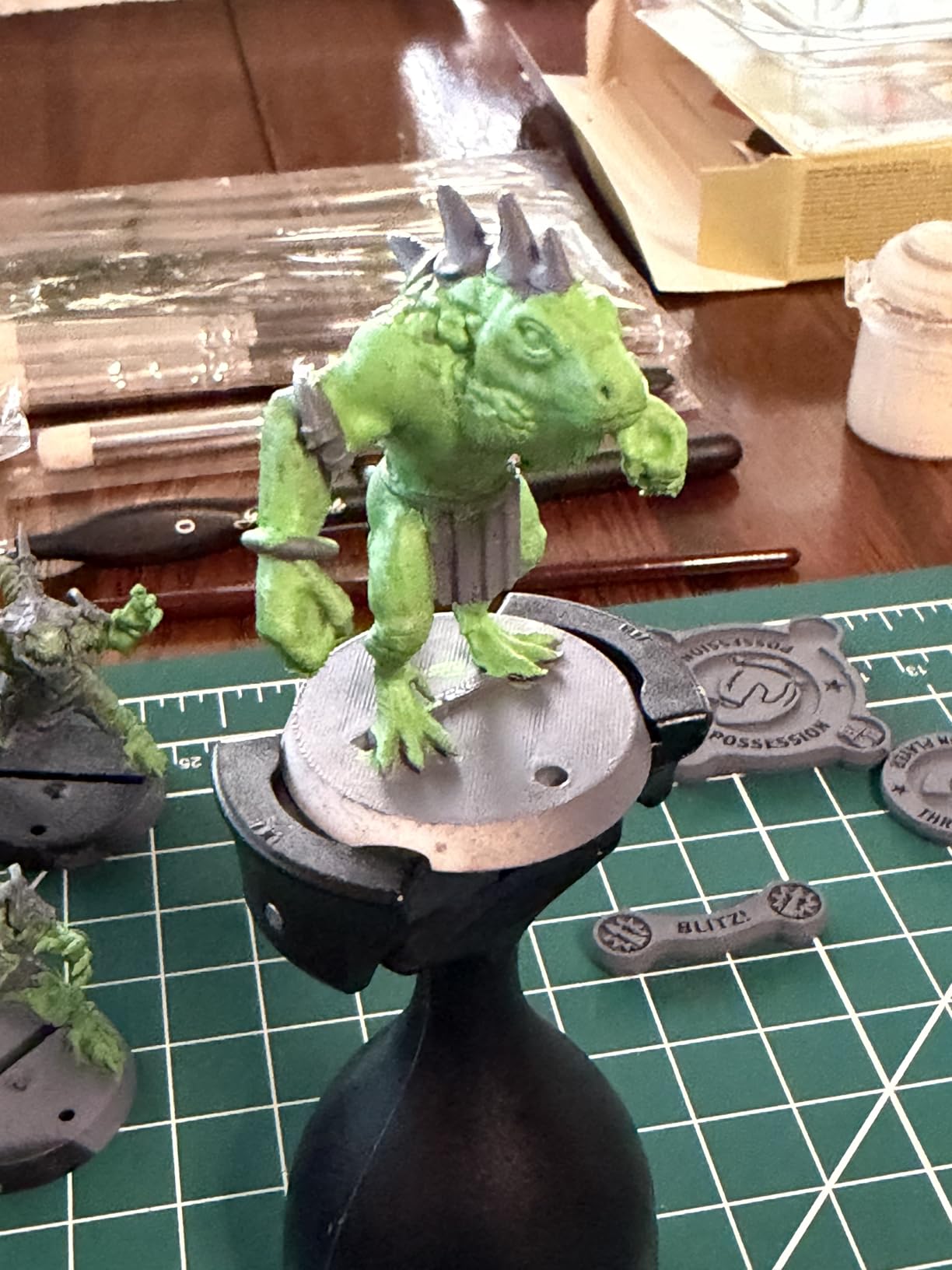 Games Workshop - Citadel Colour Painting Handle (Mk2), Black,Grey customer photo 1