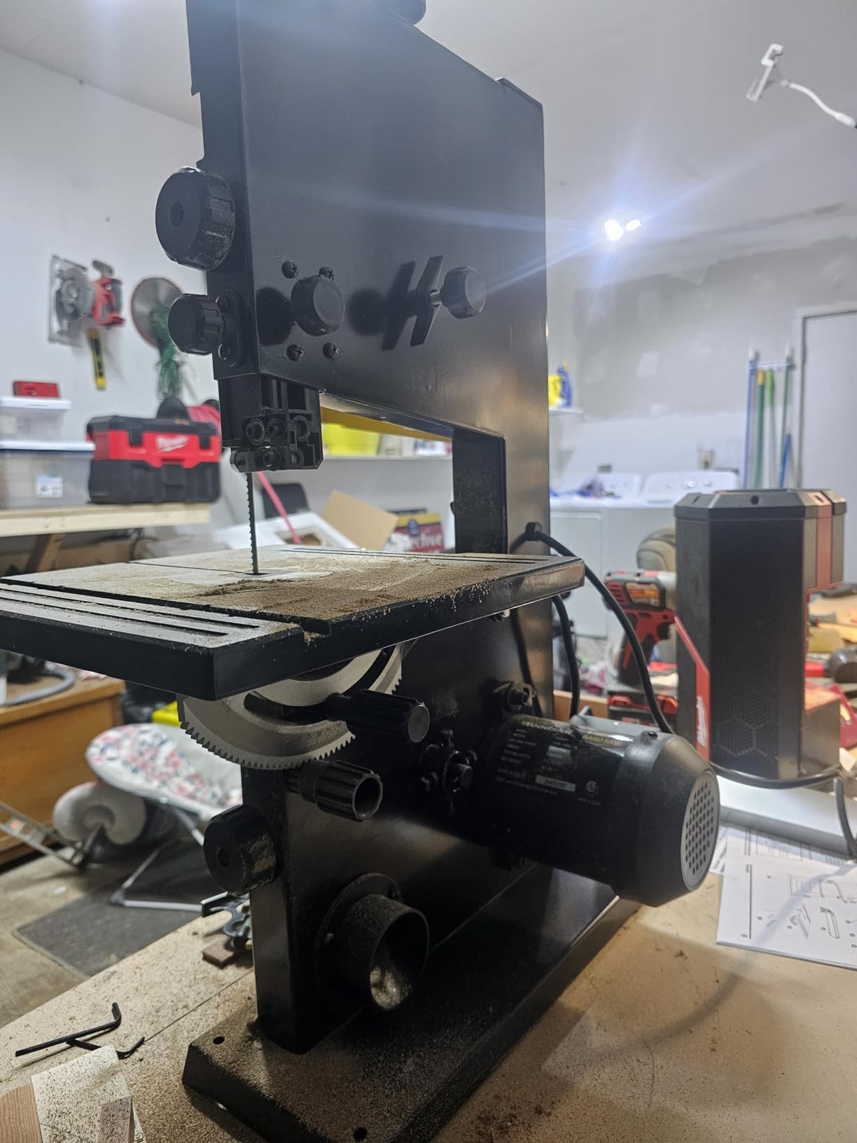 Woodskil 3-Amp 9-Inch Band Saw, 2500FPM Benchtop Bandsaw with Cast Aluminum Table customer photo 2