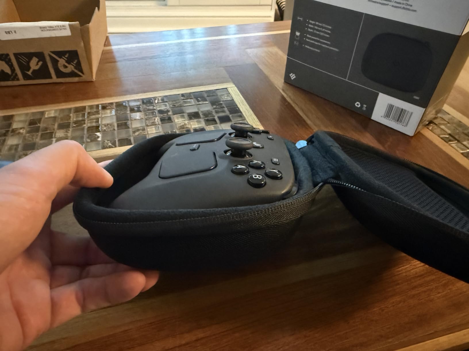 8Bitdo Classic Controller Travel Case - Pro 2, Sn30 Pro+, Switch, PS5, PS4, Xbox One & More customer photo 1