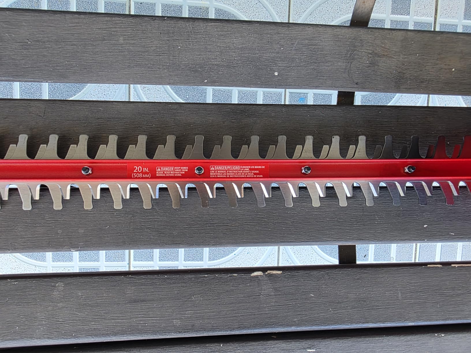 CRAFTSMAN V20 Cordless Hedge Trimmer, 20 inch, Bare Tool Only (CMCHT810B) customer photo 2