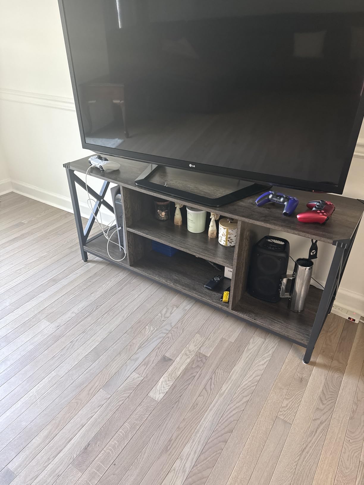 Yaheetech TV Stand for TVs up to 65 Inch, 55 Inch Entertainment Center with Storage, Wood TV Console with Shelves for Living Room, Gray customer photo 1