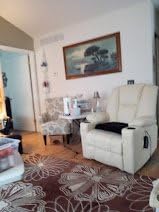 MCombo Power Lift Recliner Chair Sofa with Extended Footrest, 3 Positions, Hand Remote Control, 2 Cup Holders, USB Ports customer photo 2