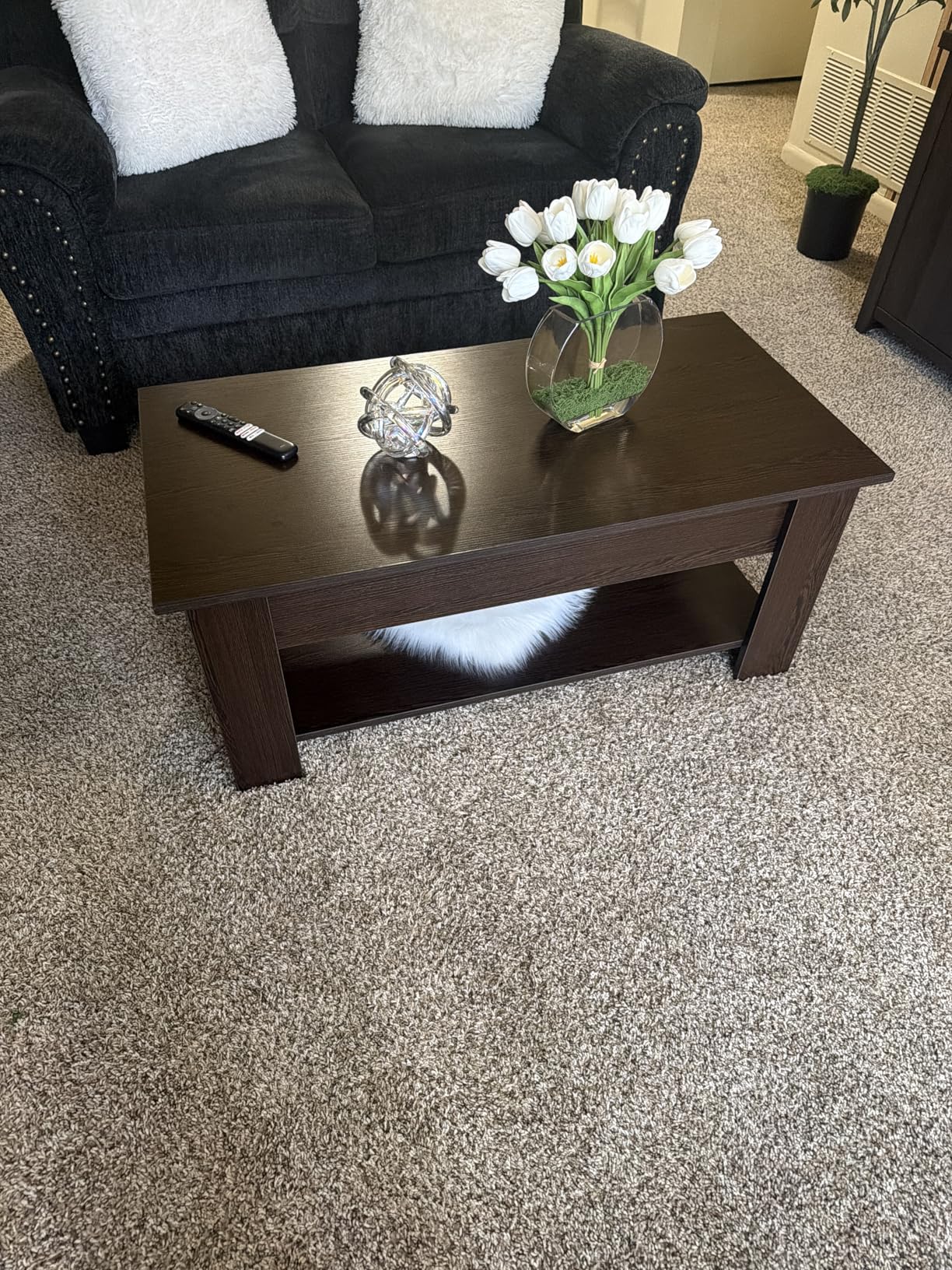 Yaheetech Wooden Coffee Table, Lift Top Coffee Table with Large Hidden Storage Shelf, Lift Tabletop Dining Tables for Living Room, Home Small Space, 38.6in, Black customer photo 2