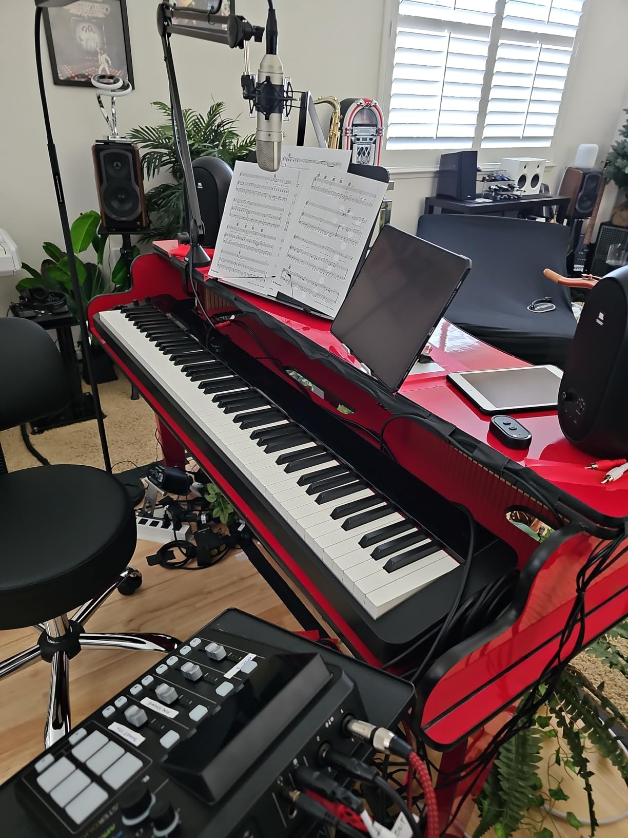 Casio Privia PX-S3100 88-Key Weighted Digital Piano, 700 Tones, 200 Rhythms, Bluetooth Audio/MIDI customer photo 1