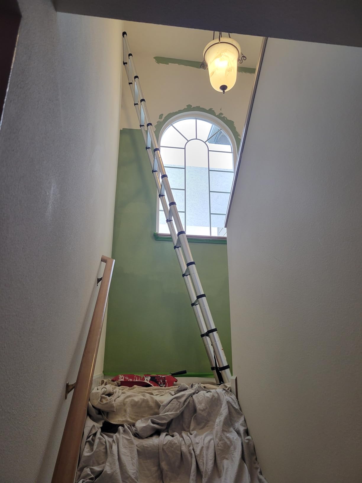 SocTone 12.5 FT Telescoping Ladder, Aluminum Lightweight Extension Ladder with 2 Triangle Stabilizers, Heavy Duty 250lbs Max Capacity, Multi-Purpose Collapsible Ladder for RV or Outdoor Work customer photo 2