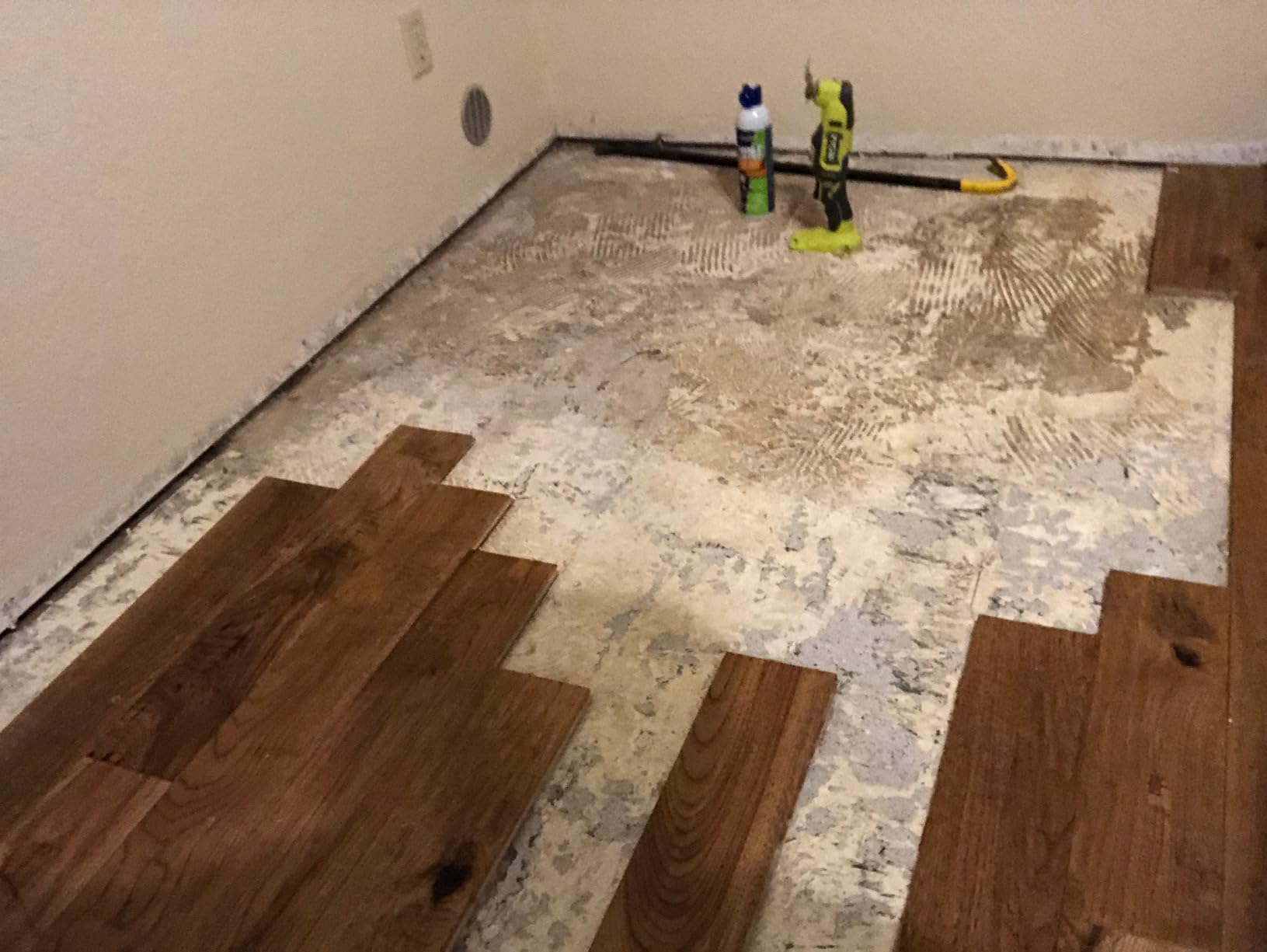 Ryobi ONE+ 18V Cordless Oscillating Multi-Tool (Tool Only) customer photo 2