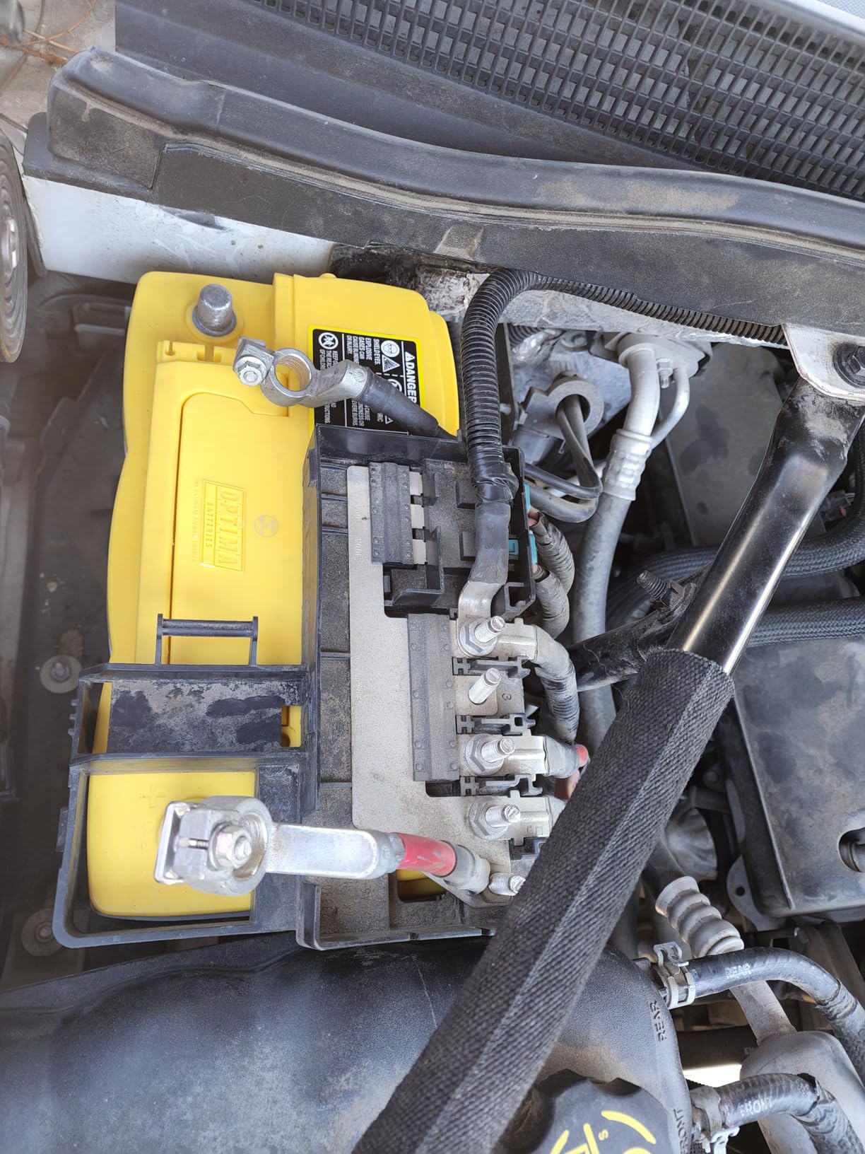 OPTIMA Batteries High Performance DH7 YELLOWTOP Dual Purpose Sealed AGM Car, Truck and SUV Battery, 880 CCA, Maintenance Free, Versatile Mounting, BCI Group Size 94R customer photo 1