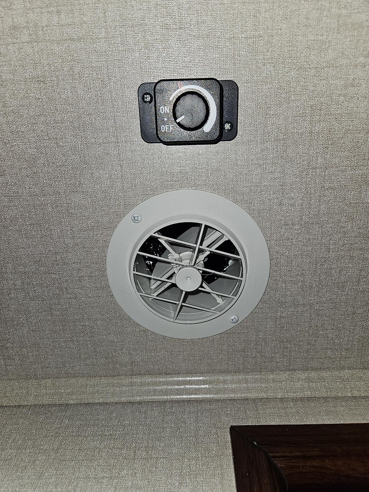 Toolazy 4 Inch Inline Duct Fan 214 CFM, Vent Booster Exhaust Fan with 0-100% Variable Speed Controller, EC Motor 27 dBA Quiet Ventilation Fan for Grow Tent, HVAC, Basement, Bathroom, Crawl Space customer photo 2
