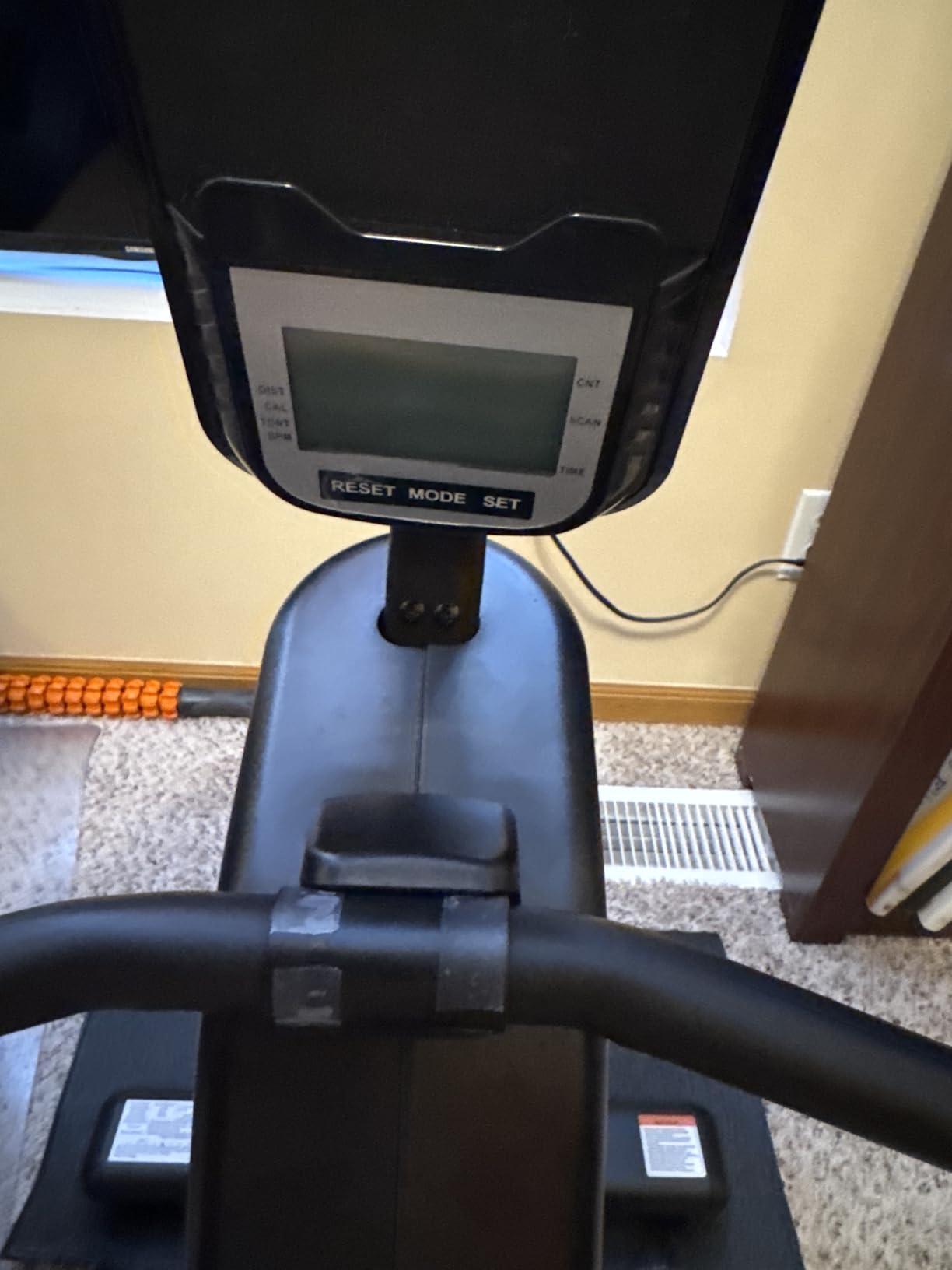 YOSUDA PRO Magnetic Rowing Machine for Home Use - Foldable Rower with 400lbs Weight Capacity and 16 Level Resistance customer photo 2