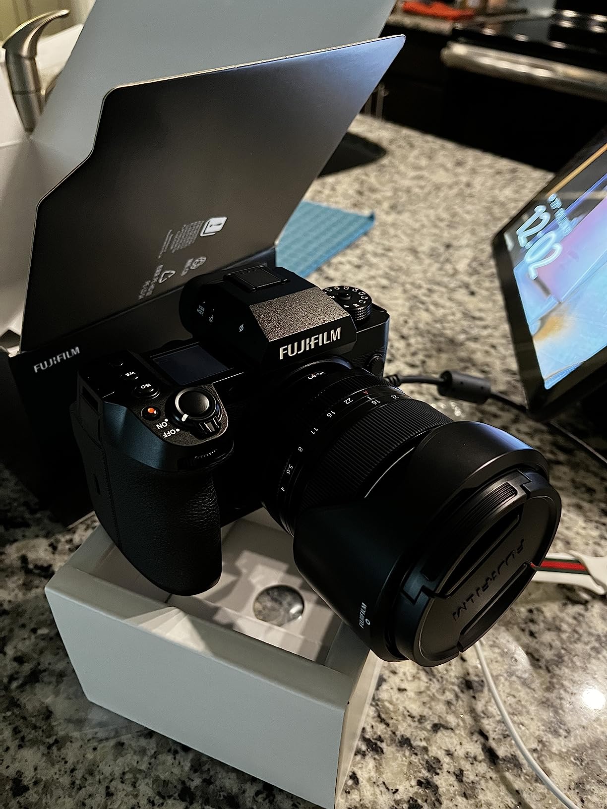 X-H2 Mirrorless Digital Camera XF16-80mm Lens Kit - Black customer photo 1