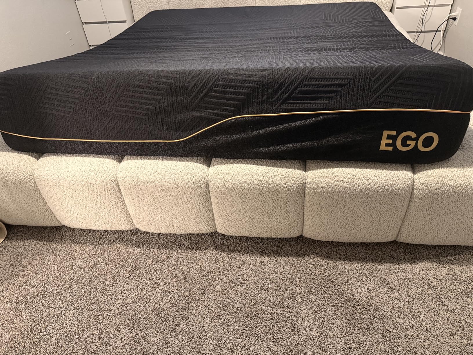 EGOHOME 14 Inch King Size Memory Foam Mattress for Back Pain, Cooling Copper Gel Bed in a Box, Foam Made in USA, CertiPUR-US Certified, Therapeutic Medium Firm, 76x80x14 Black customer photo 1