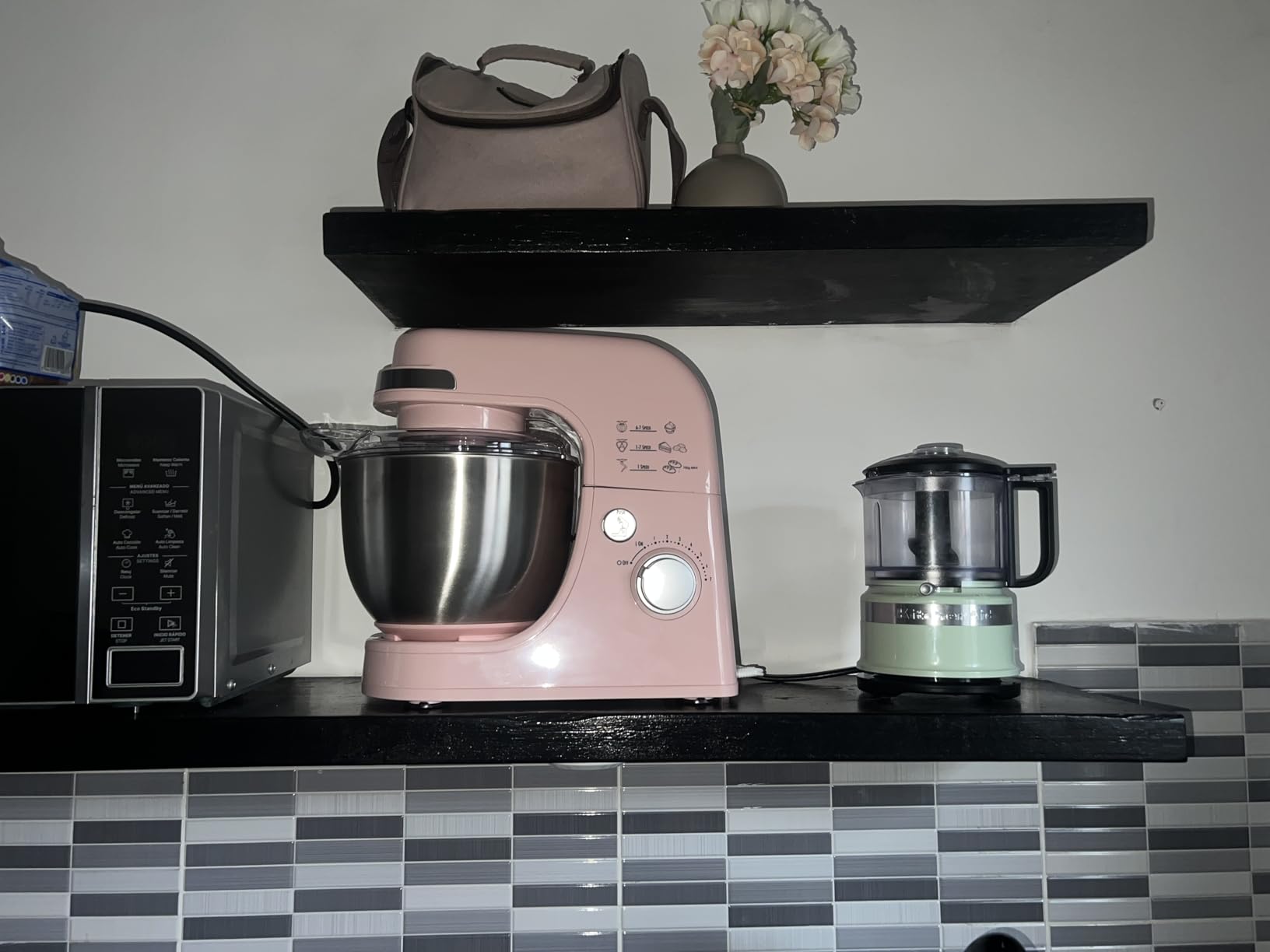 Hamilton Beach Electric Stand Mixer, 4 Quarts, Dough Hook, Flat Beater Attachments, Splash Guard 7 Speeds with Whisk, Rose customer photo 1