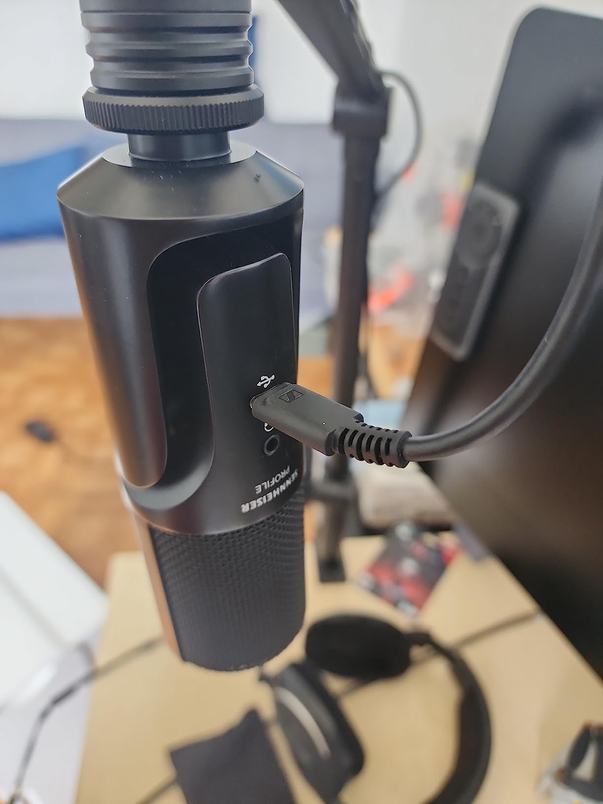 Sennheiser Professional Profile USB Microphone Streaming Set with Boom Arm customer photo 1