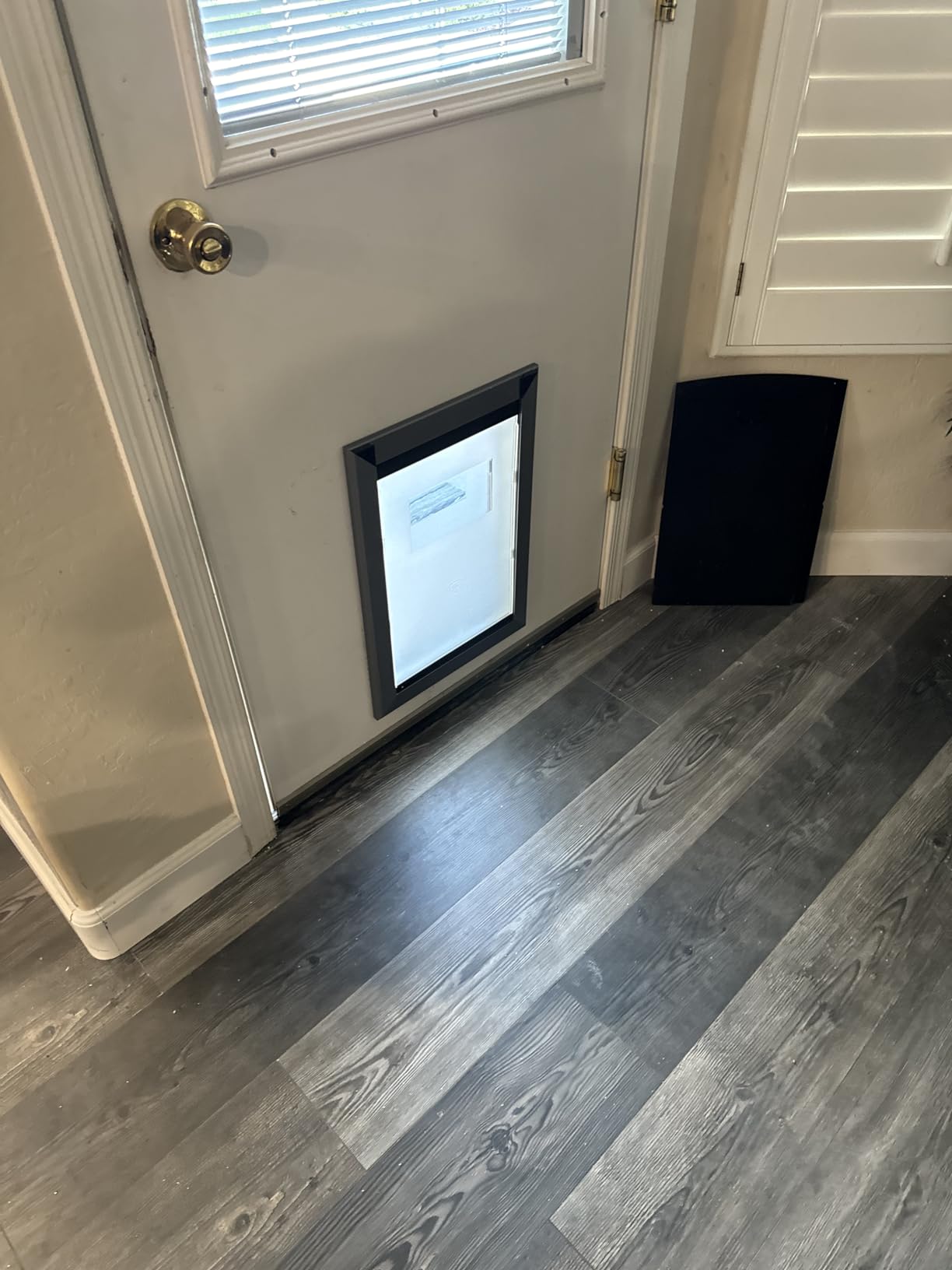 MAVRICFLEX Heavy Duty Dog Door with Double Sliding Lock Panels, Energy Efficient, for Large Dogs Up to 100LBS customer photo 1