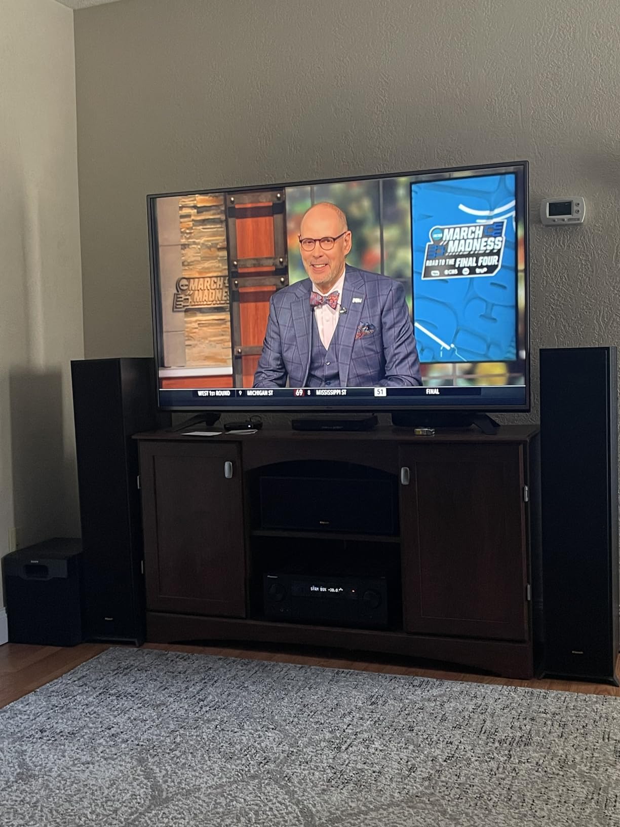 Klipsch Reference R-620F Floorstanding Speakers customer photo 2