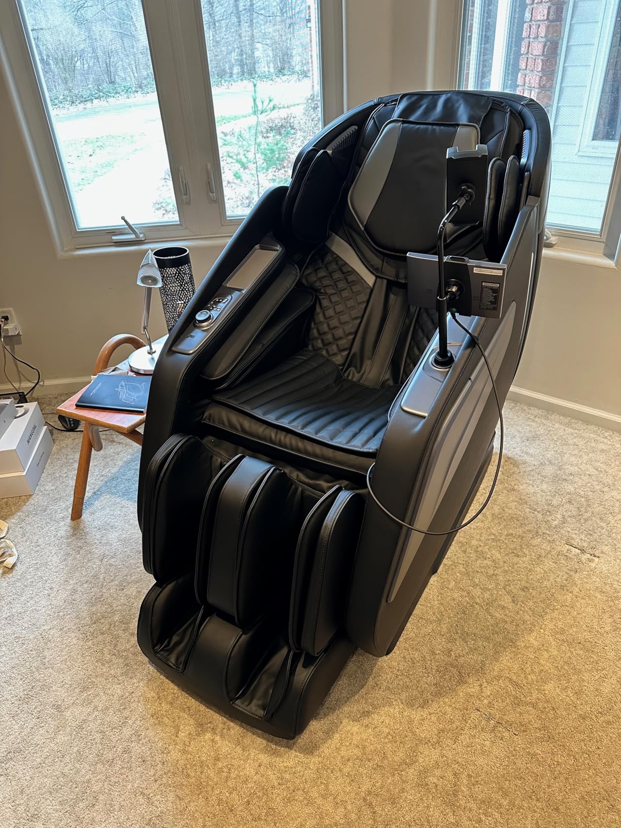 HealthRelife 4D Massage Chair Full Body Zero Gravity Recliner - 55 Inch SL-Track, 15 Auto Modes, 11 Massage Technique, 40 Airbags Massage, with Yoga Stretch, APP Control, Shiatsu Foot Massage (Black) customer photo 2